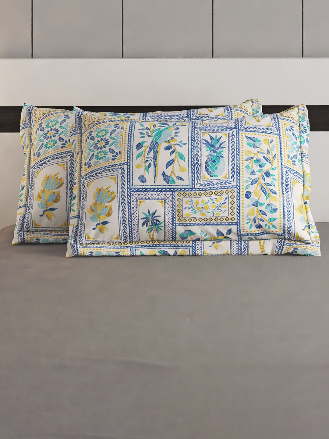 

Home Centre Medley Santorini Blue 2 Pieces Printed Cotton Pillow Covers, White
