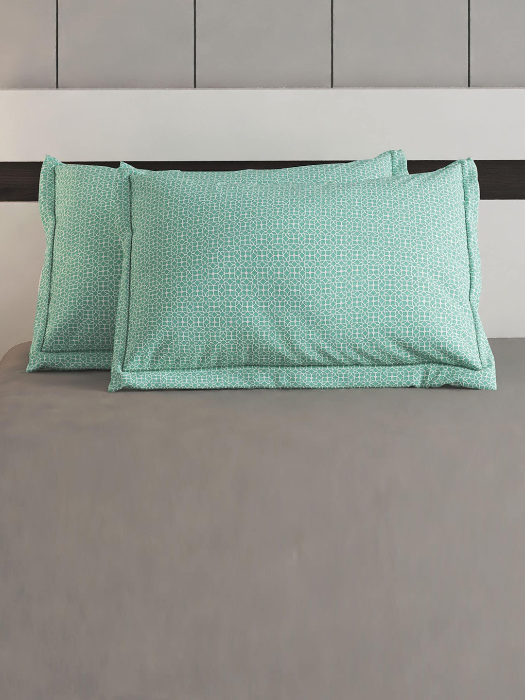 

Home Centre Medley Hoovu Green 2 Pieces Printed Cotton Pillow Covers