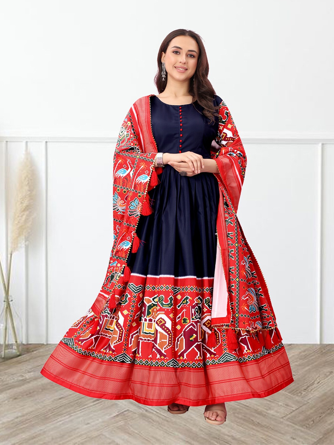 

N N ENTERPRISE Ethnic Motifs Printed Anarkali Kurta With Dupatta, Navy blue