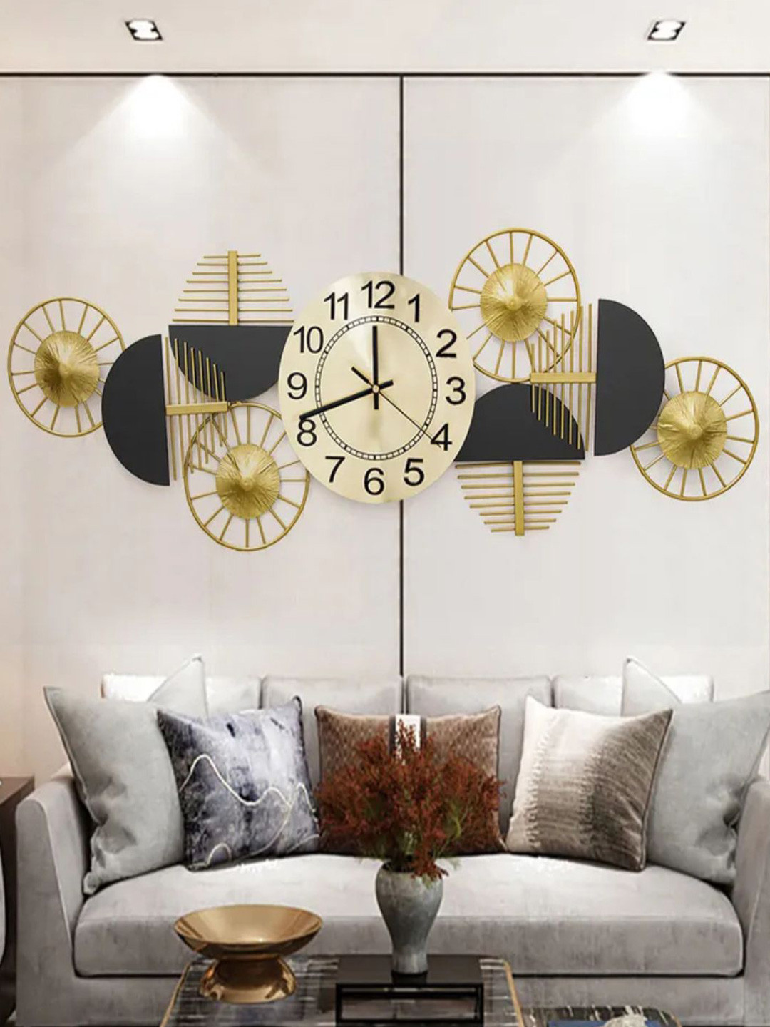 

The Art House Gold-Toned & Black Textured Abstract Shaped Contemporary Wall Clock