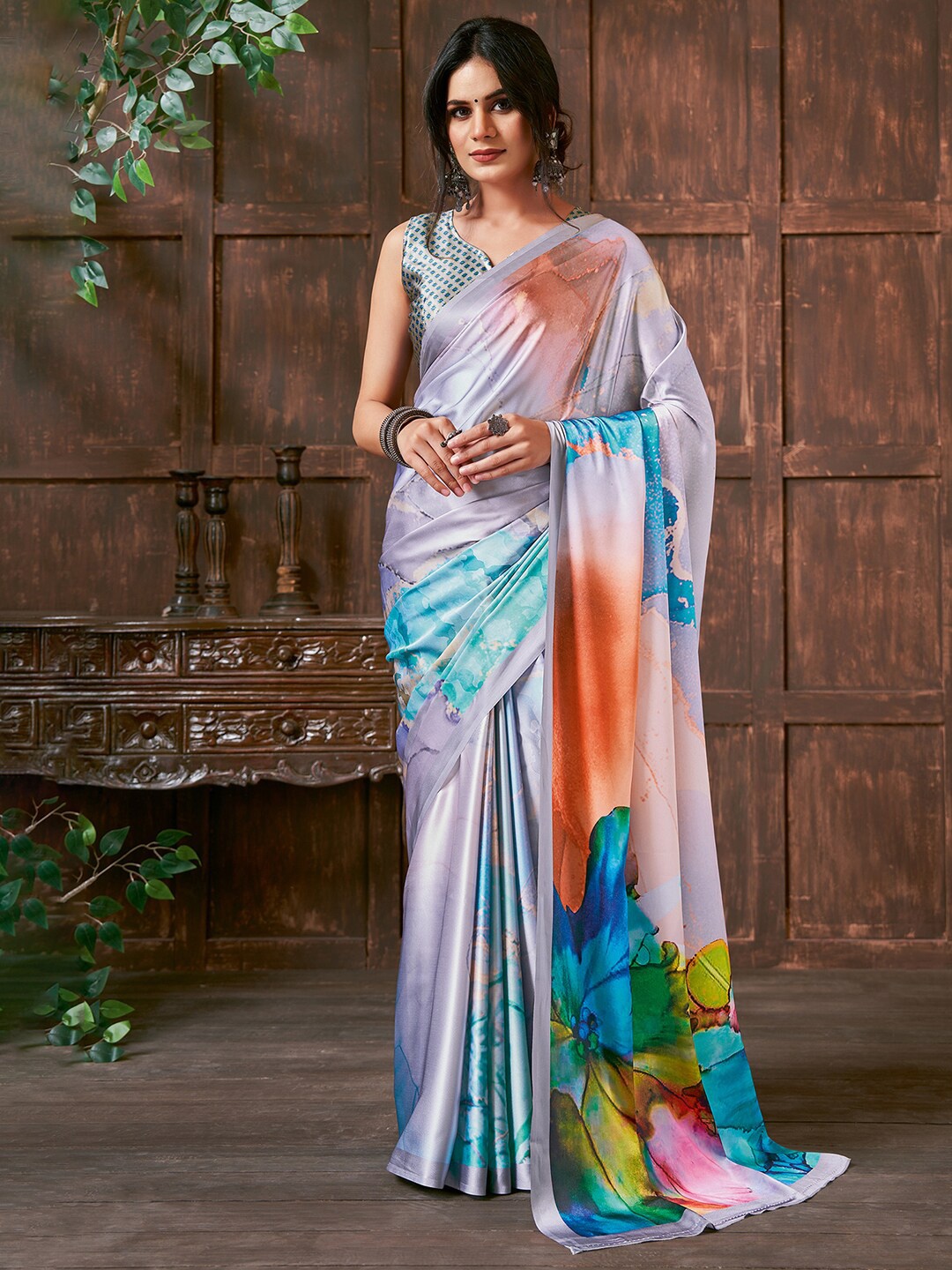 

Saree mall Blue & Green Floral Printed Sarees