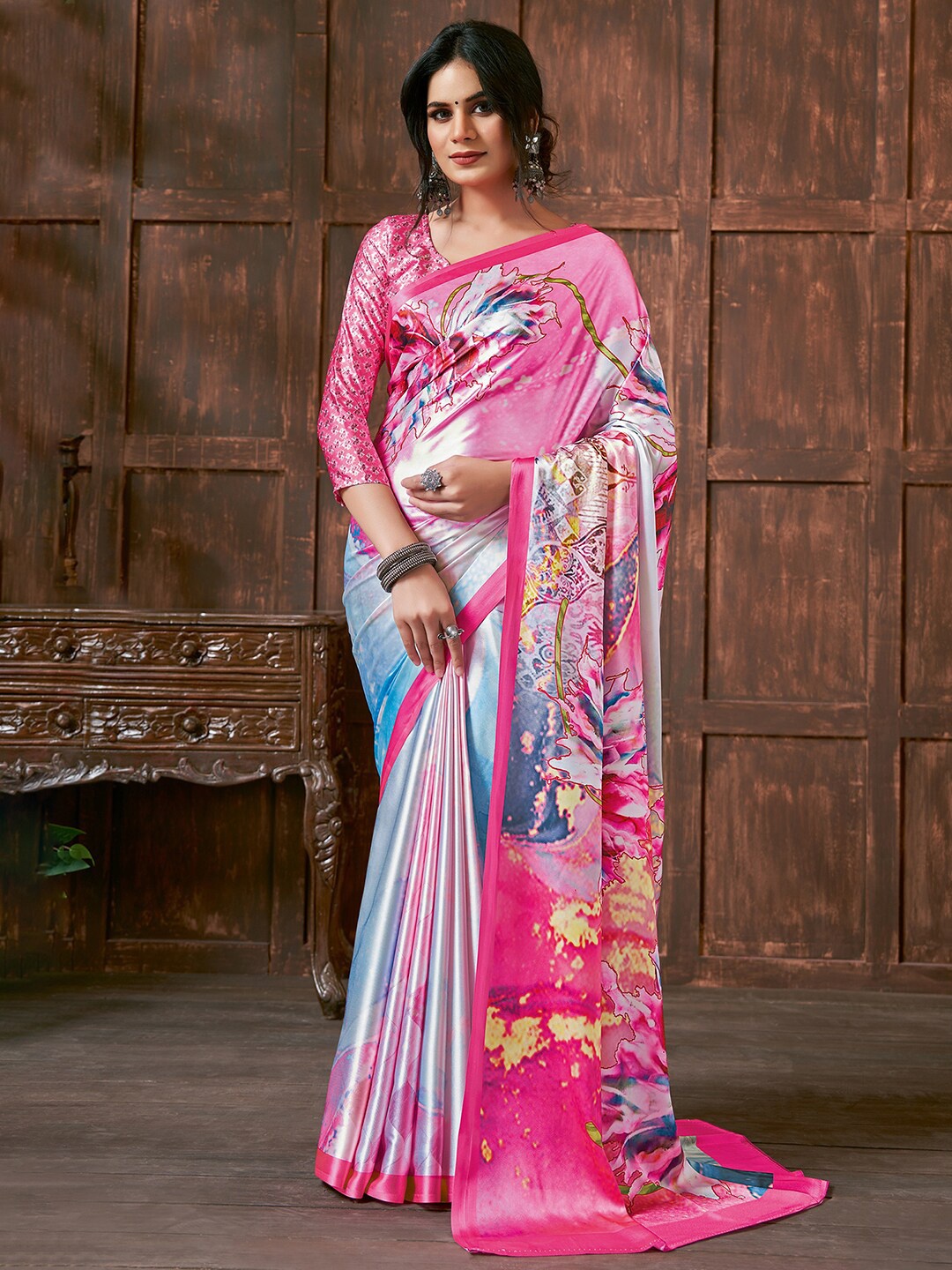 

Saree mall Pink & Blue Floral Printed Sarees