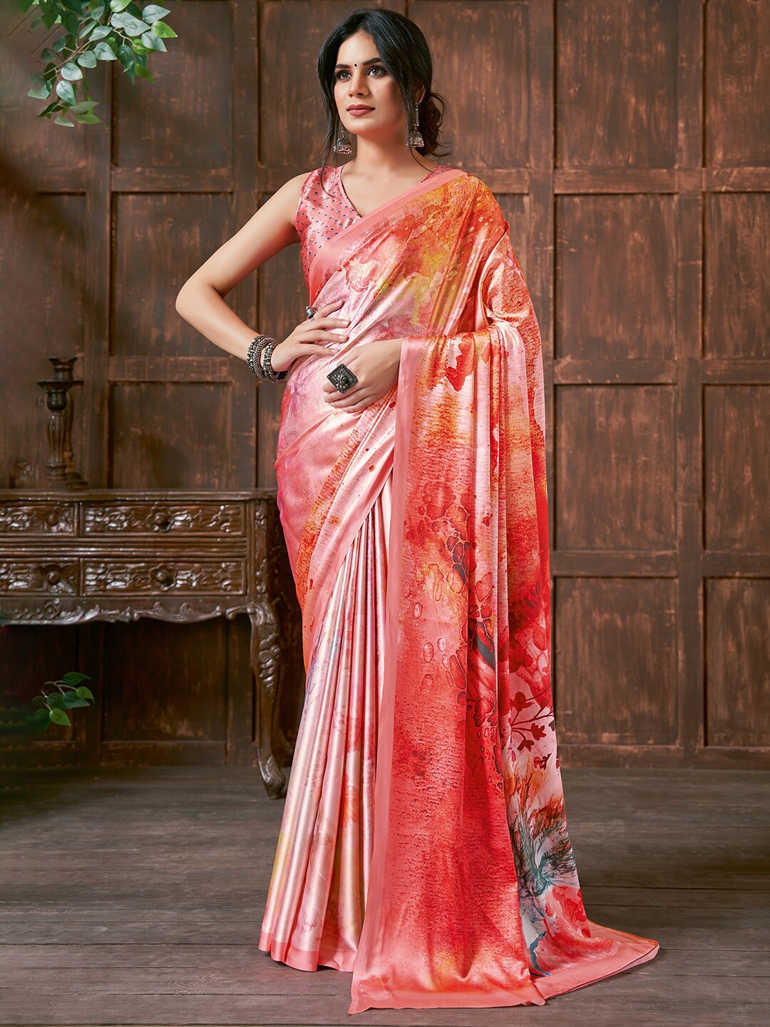 

Saree mall Peach-Coloured & Green Abstract Printed Sarees