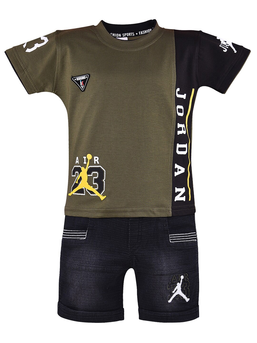 

Wish Karo Boys Printed T-shirt with Shorts, Green