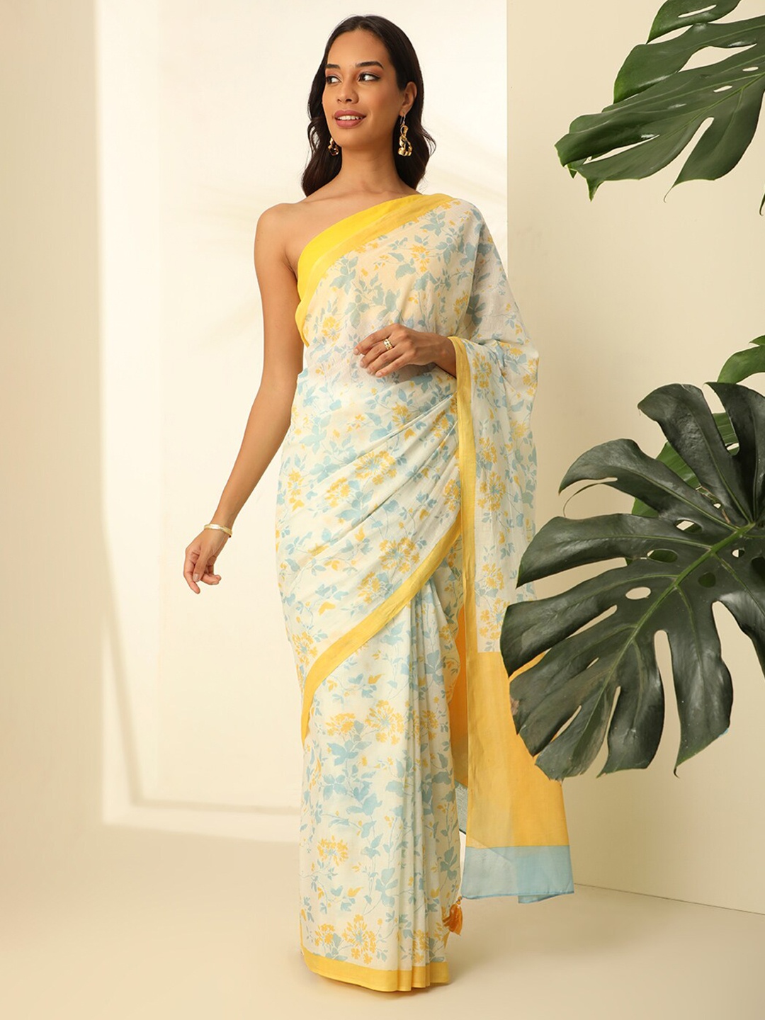 

Taneira Floral Pure Cotton Block Print Saree, Off white