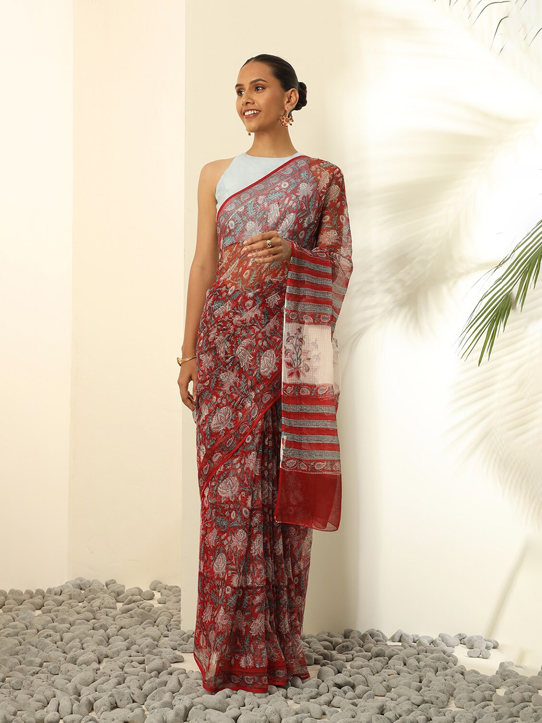 

Taneira Ethnic Motifs Block Print Saree, Red