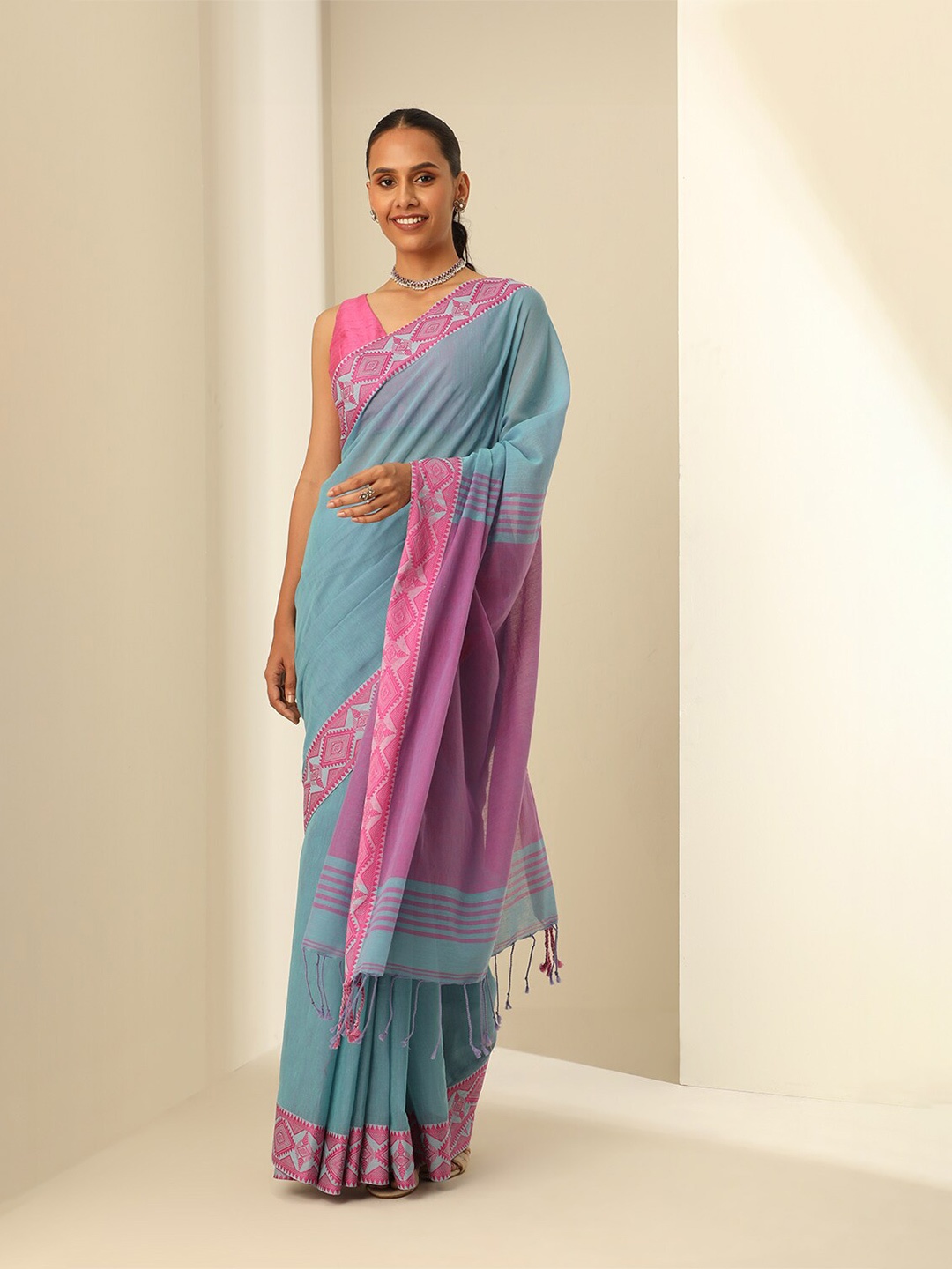 

Taneira Tasseled Pure Cotton Saree, Blue