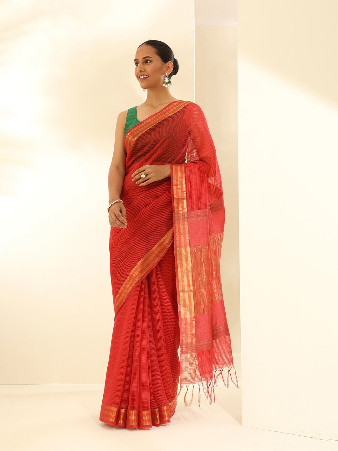 

Taneira Woven Design Zari Tussar Bhagalpuri Saree, Red