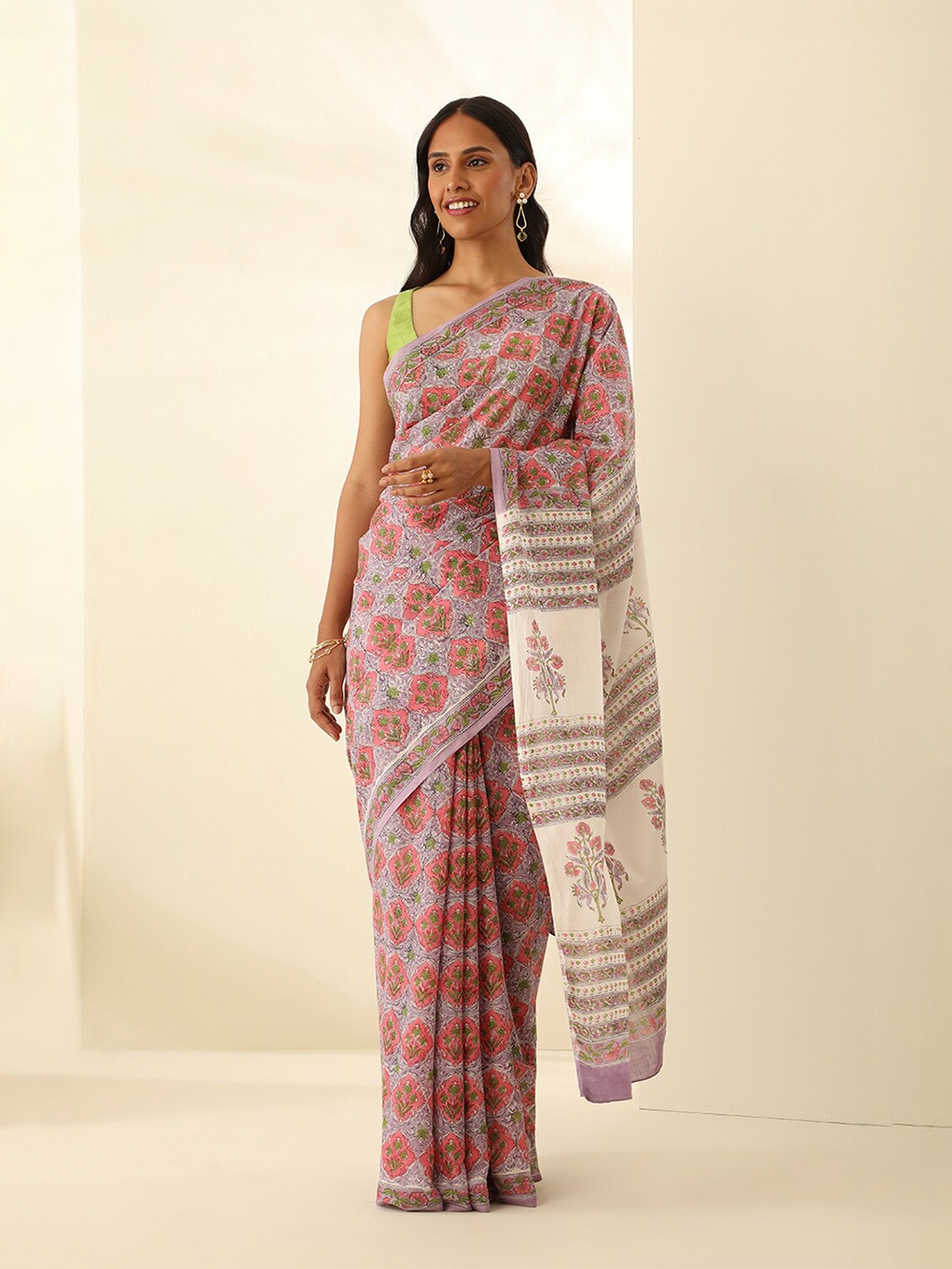 

Taneira Ethnic Motifs Block Printed Pure Cotton Saree, Pink
