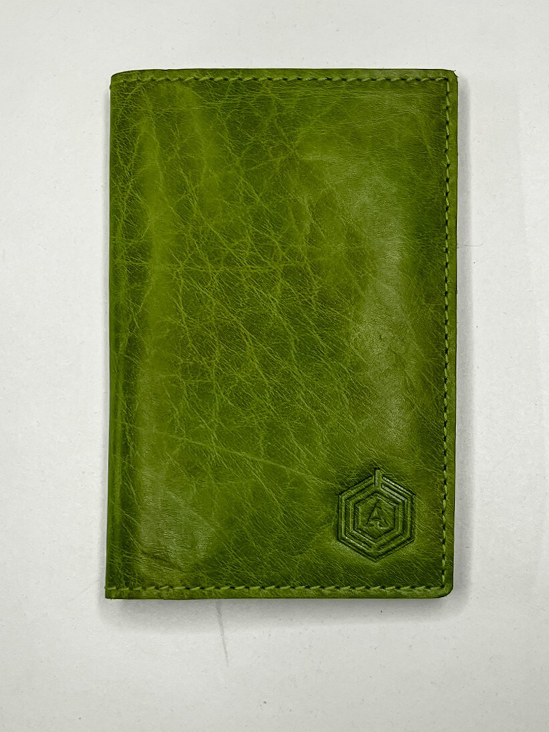 

ARISTA VAULT Unisex Smart Anti-Lost Passport Holder, Green
