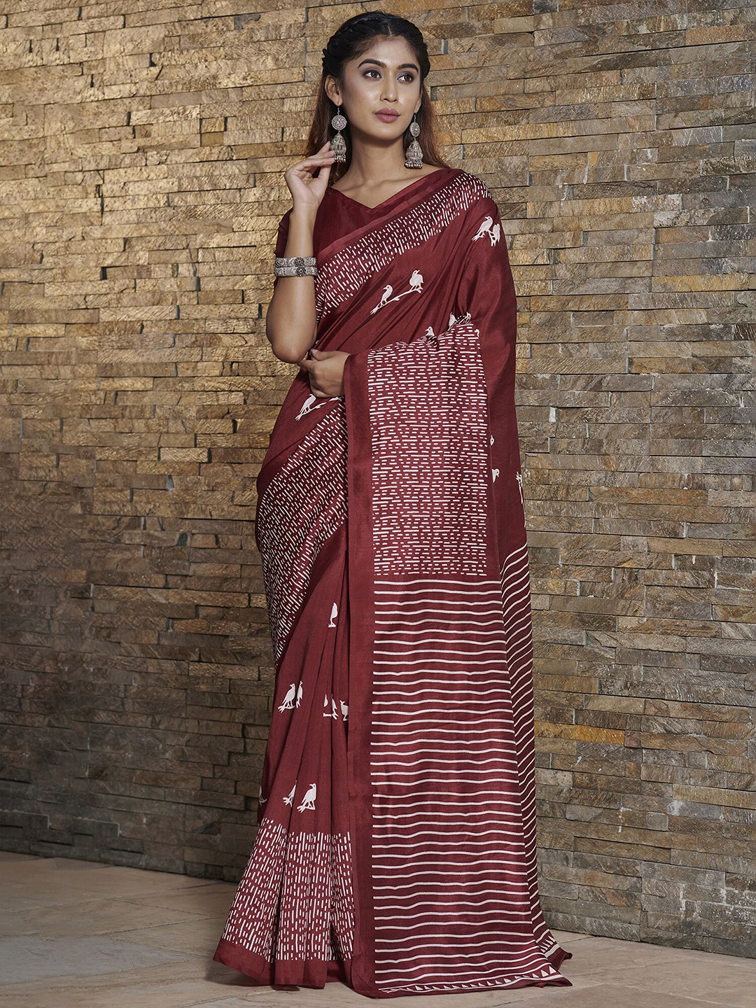 

KALINI Ethnic Motifs Printed Art Silk Bhagalpuri Saree, Maroon