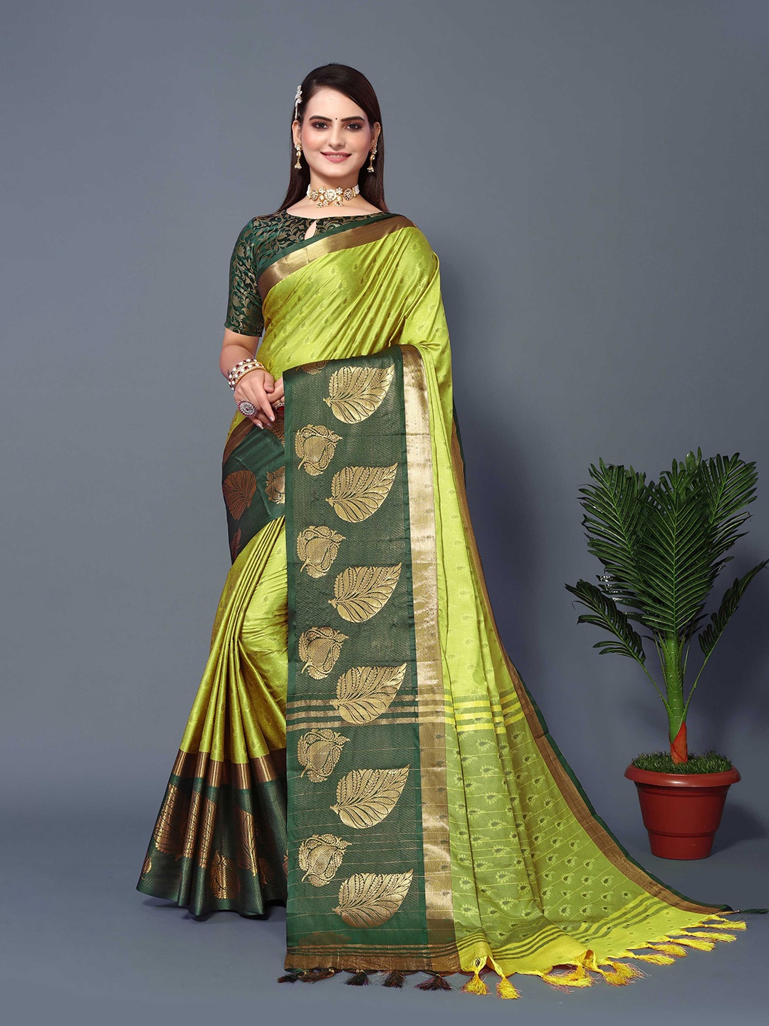 

Mitera Woven Design Zari Silk Cotton Banarasi Saree, Green