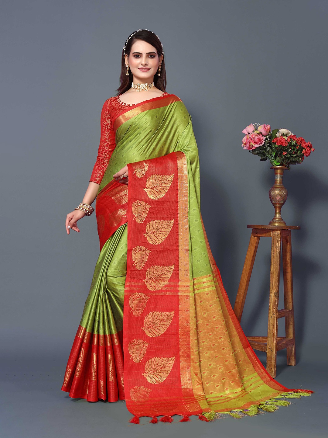 

Mitera Ethnic Woven Design Zari Silk Cotton Banarasi Saree, Green