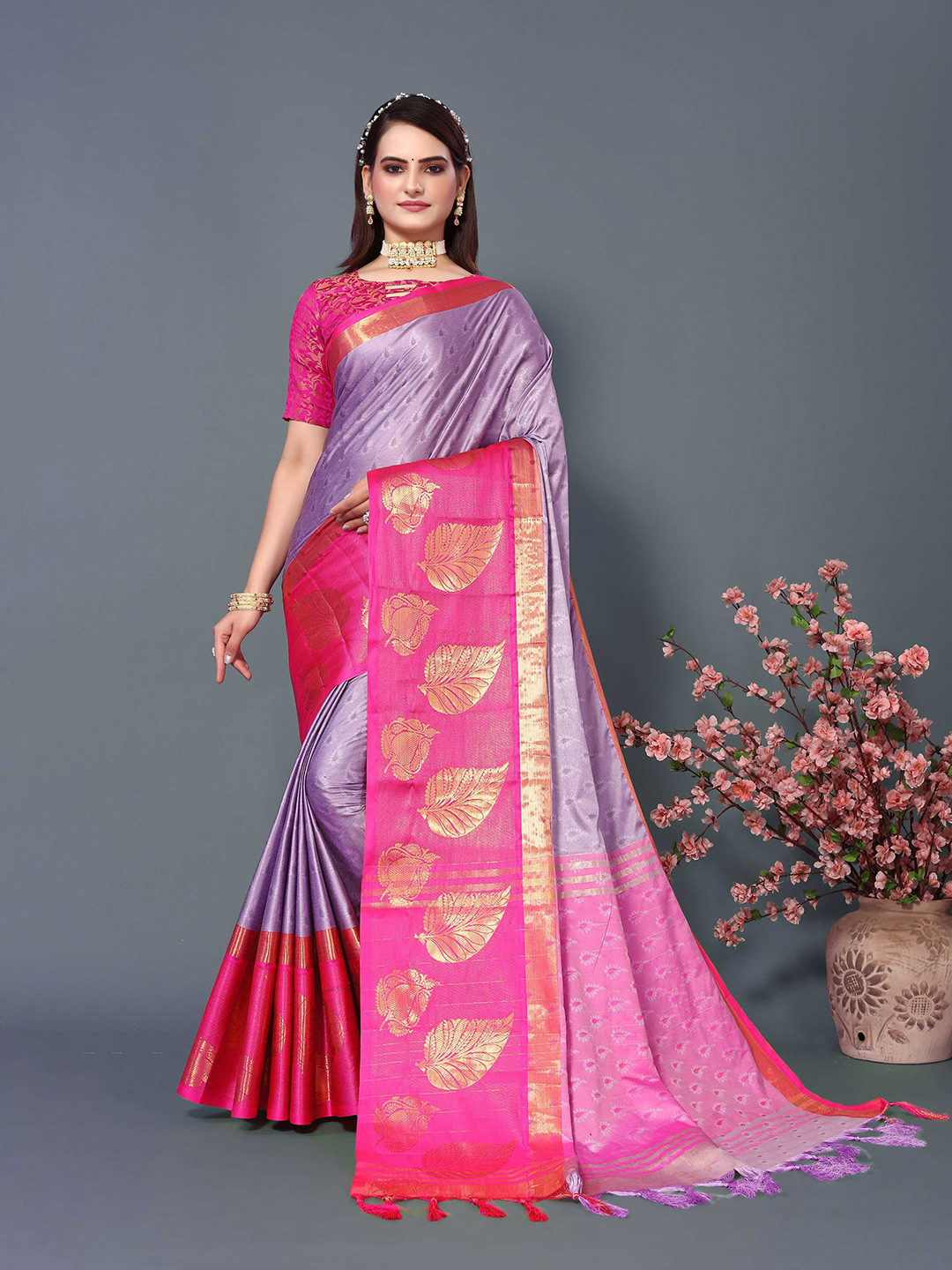 

Mitera Ethnic Motifs Woven Design Zari Silk Cotton Banarasi Saree, Lavender
