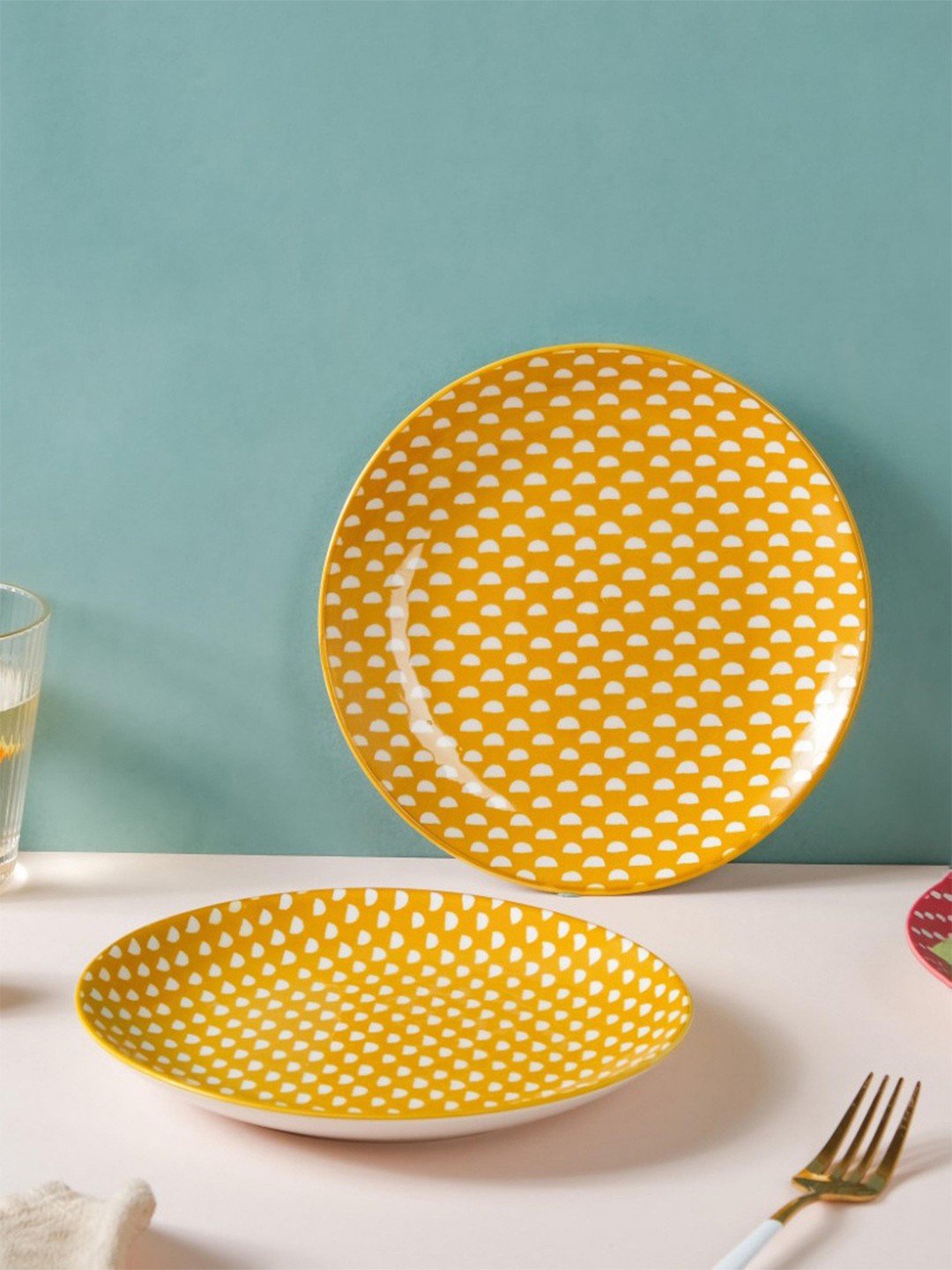 

Nestasia Yellow & White 2 Pieces Printed Ceramic Glossy Plates