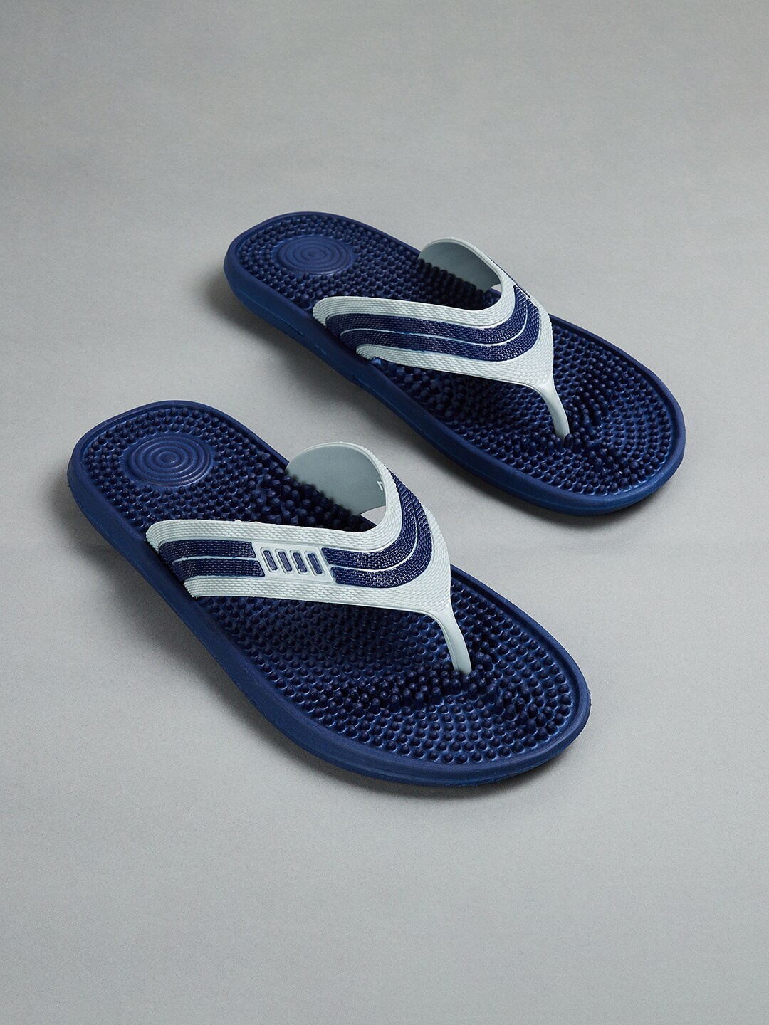

max Men Self Design Thong Flip-Flops, Blue