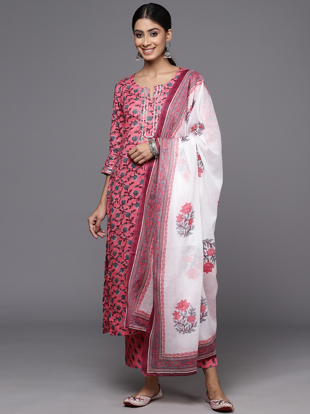

Libas Women Floral Printed Gotta Patti Pure Cotton Kurta with Trousers & With Dupatta, Pink