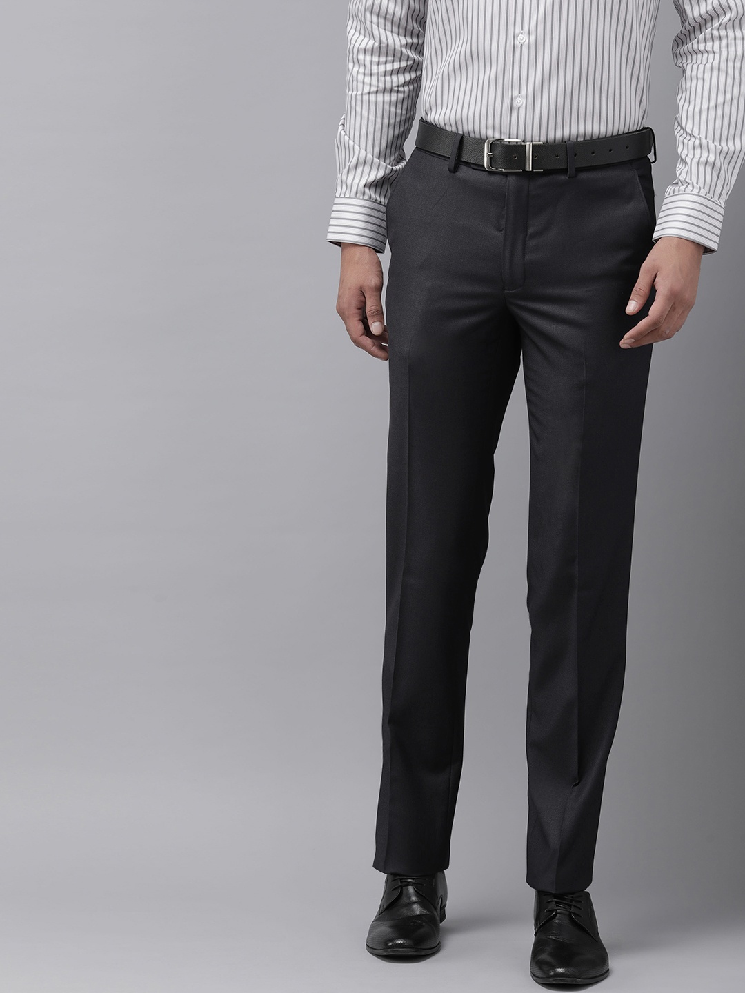 

Van Heusen Men Slim Fit Formal Trousers, Charcoal