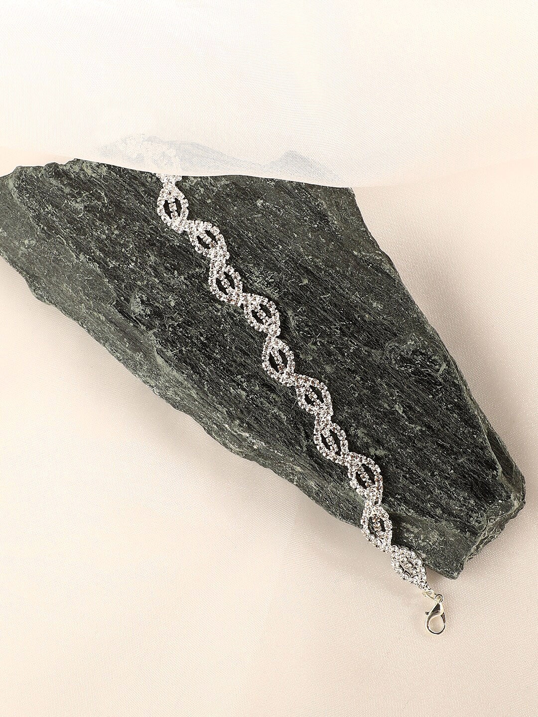 

SOHI Silver-Plated Statement Link Bracelet