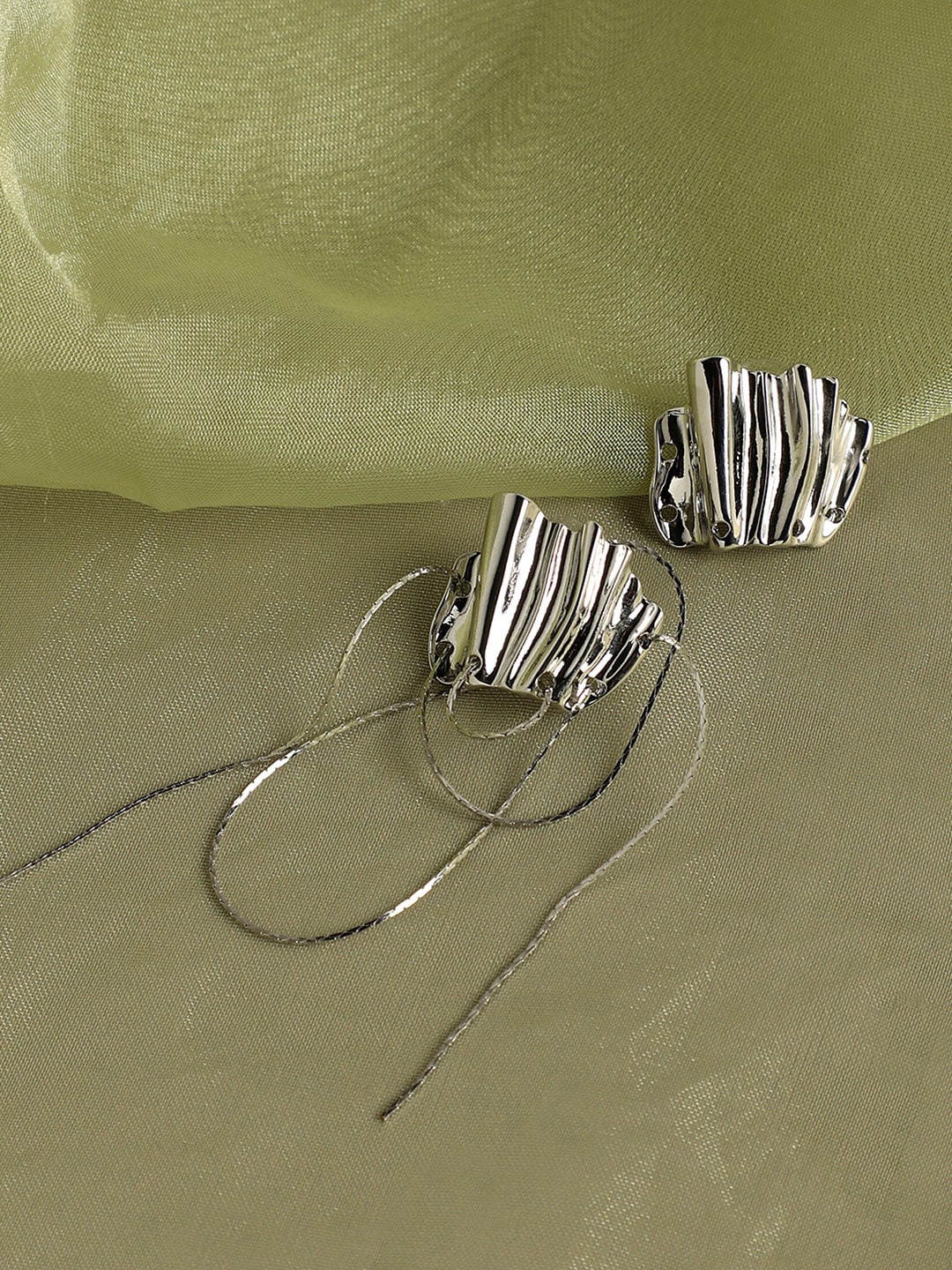 

SOHI Silver-Plated Contemporary Drop Earrings