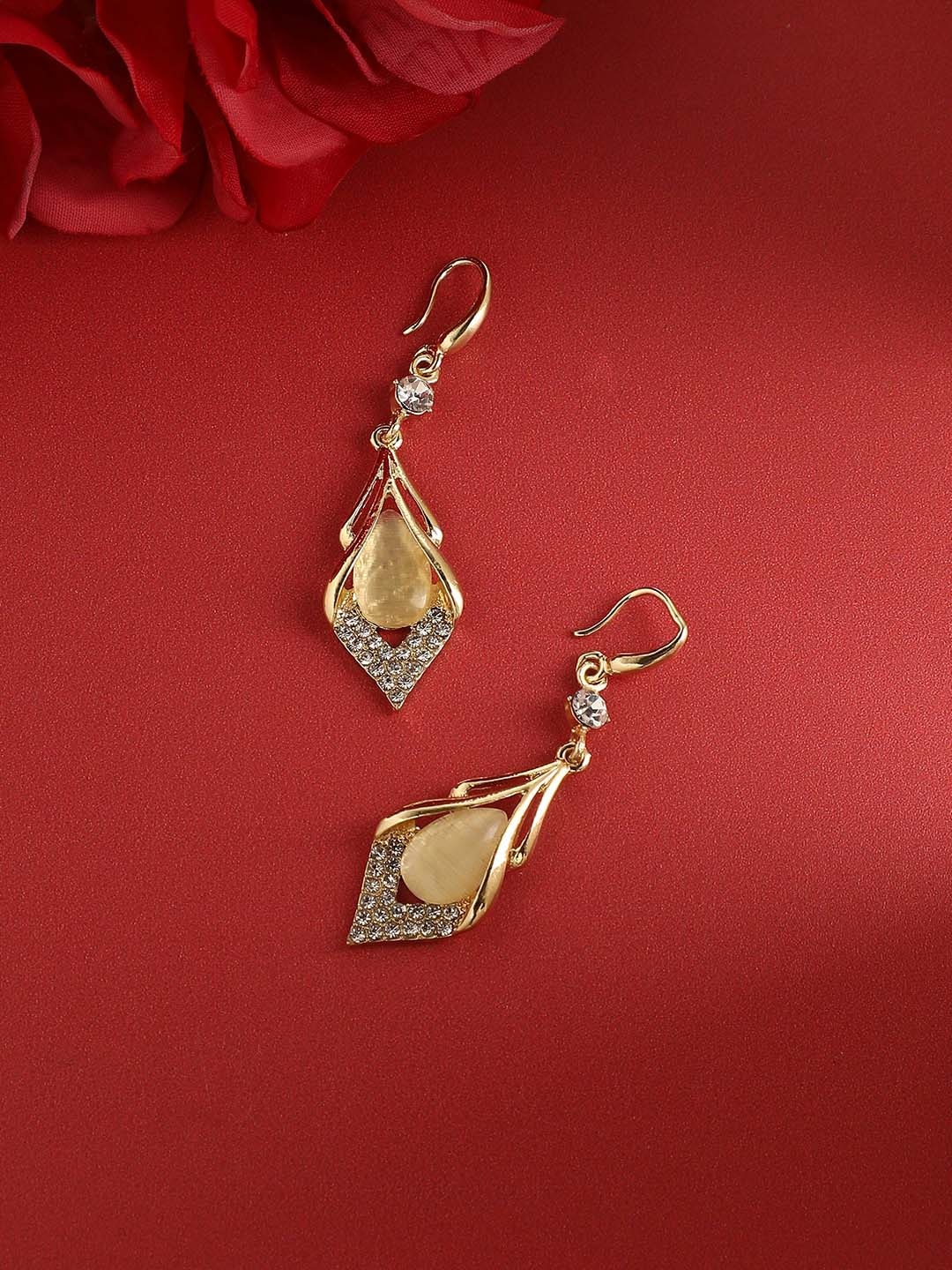 

SOHI Gold-Plated Contemporary Drop Earrings