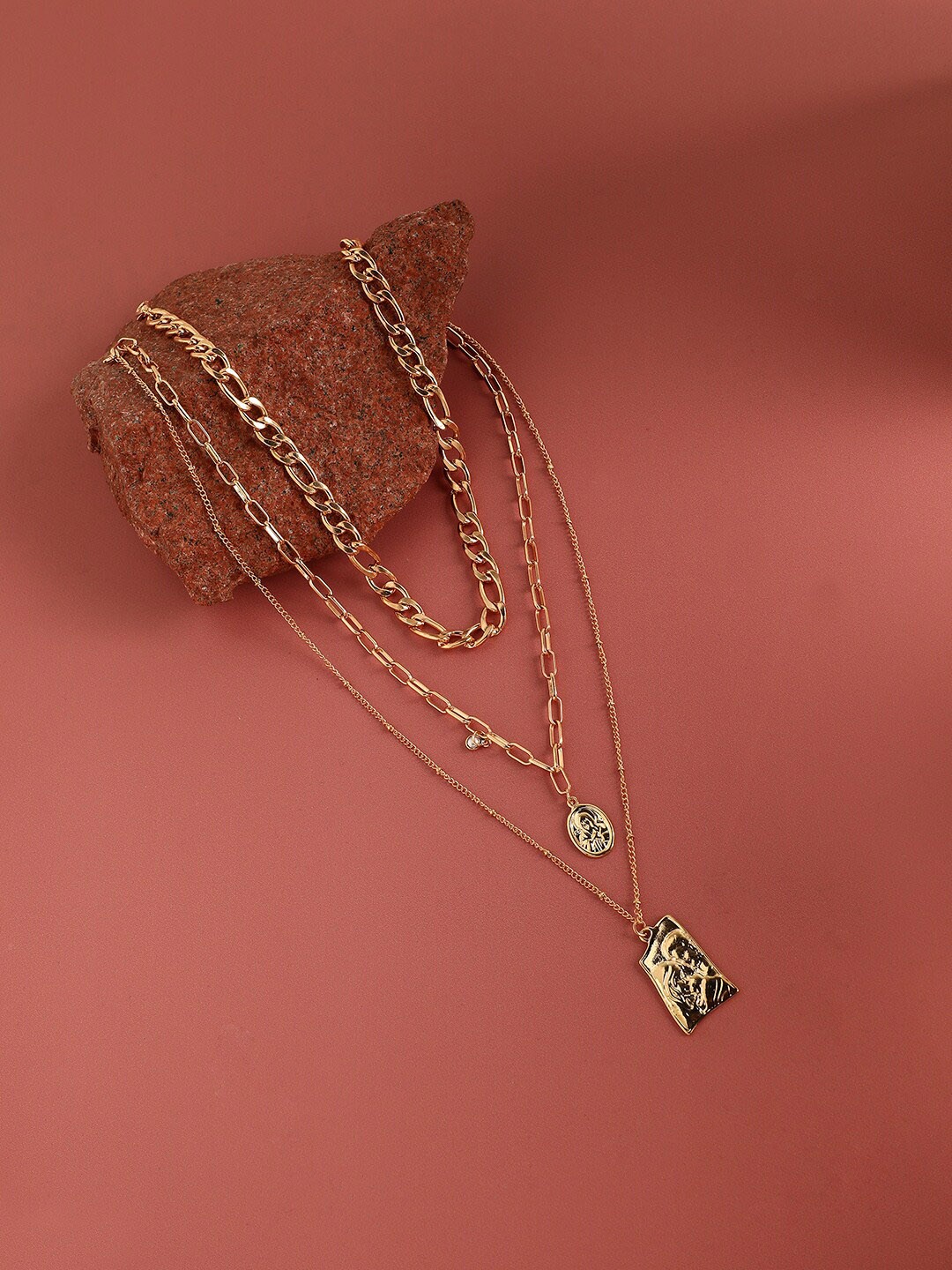 

SOHI Gold-Plated Layered Necklace