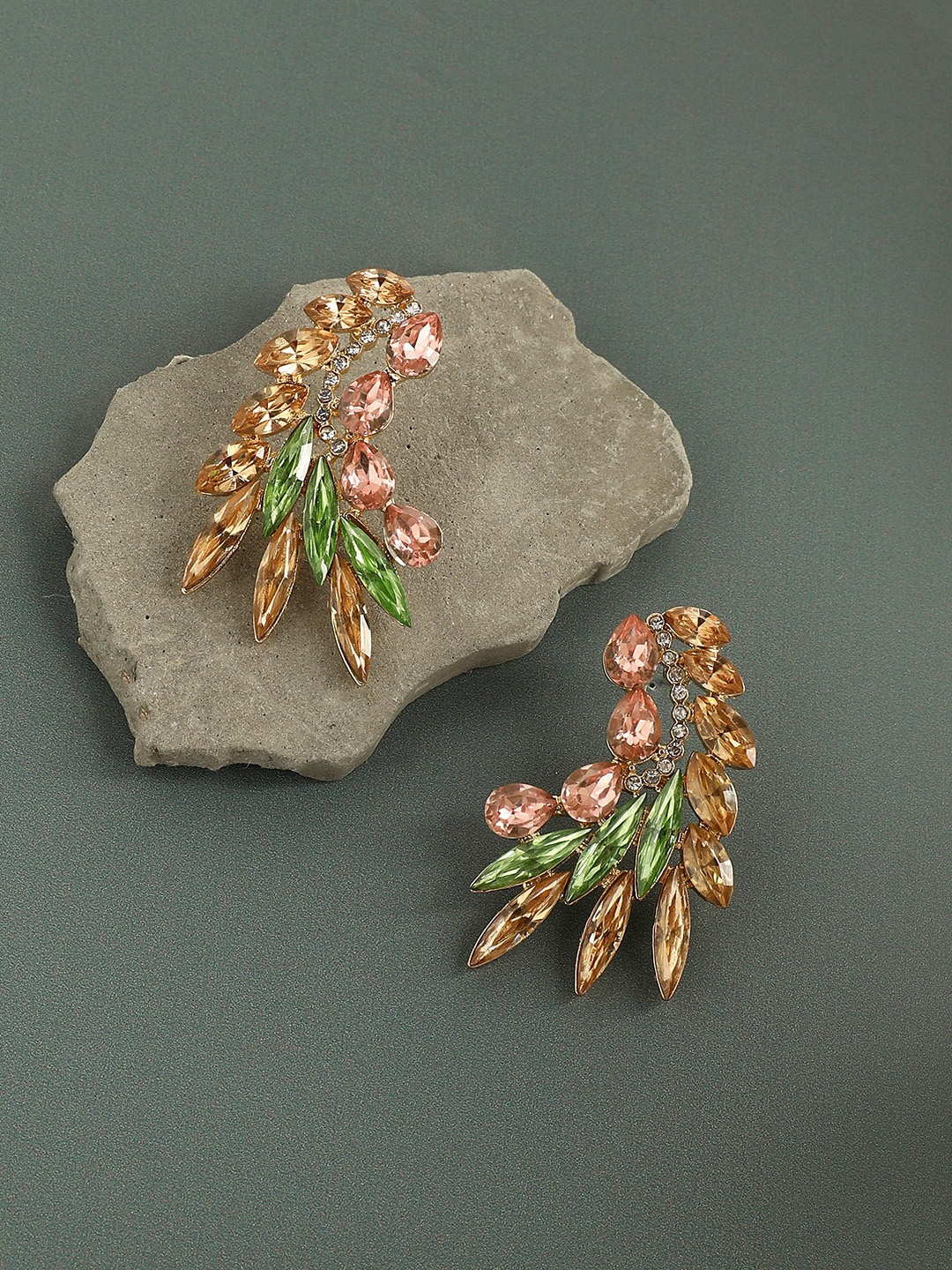 

SOHI Gold-Plated Contemporary Drop Earrings