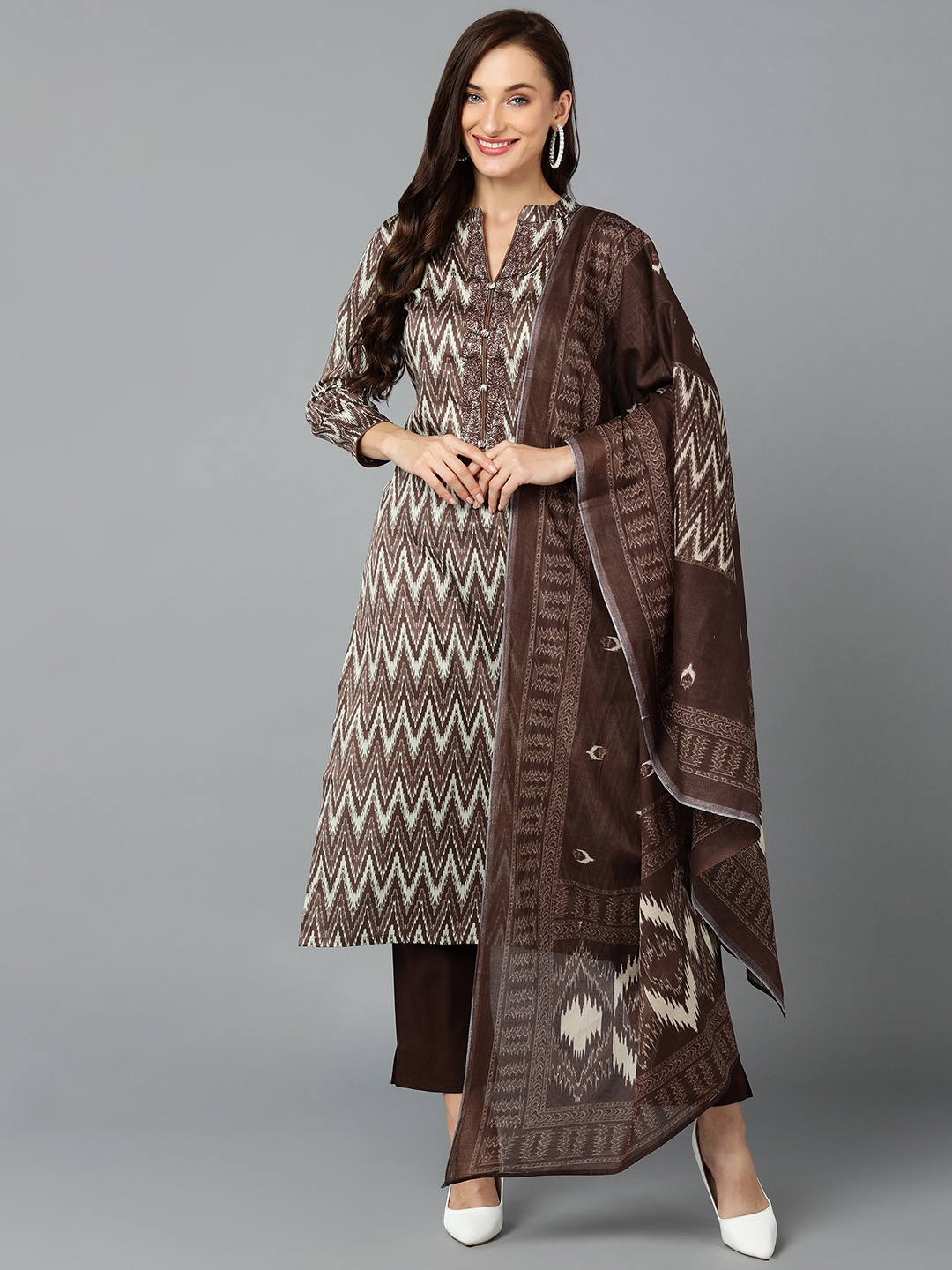 

AHIKA Geometric Printed Kurta & Trousers With Dupatta, Brown