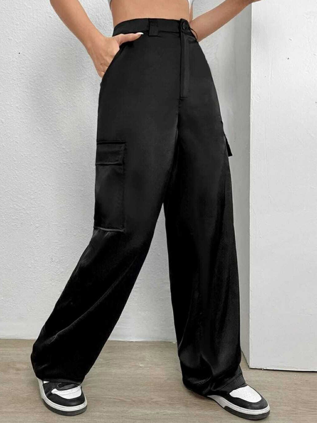 

Next One Women Relaxed Straight Leg High-Rise Easy Wash Cargos, Black