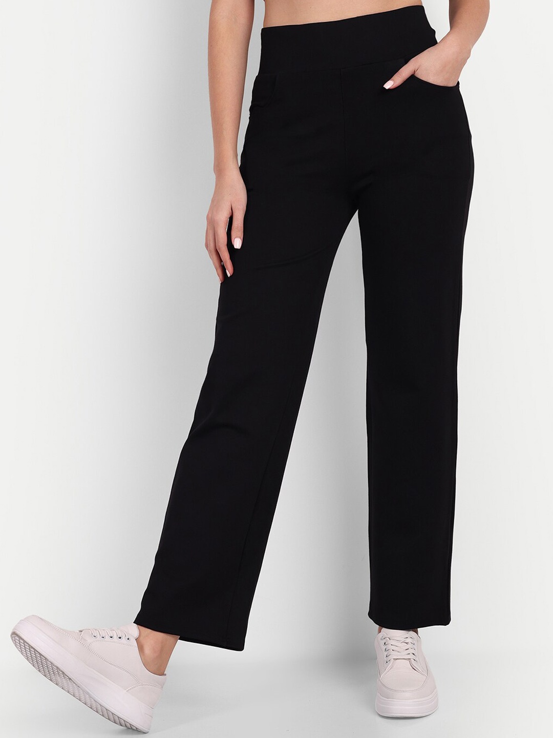 

Next One Women Relaxed Straight Leg Straight Fit High-Rise Easy Wash Trousers, Black