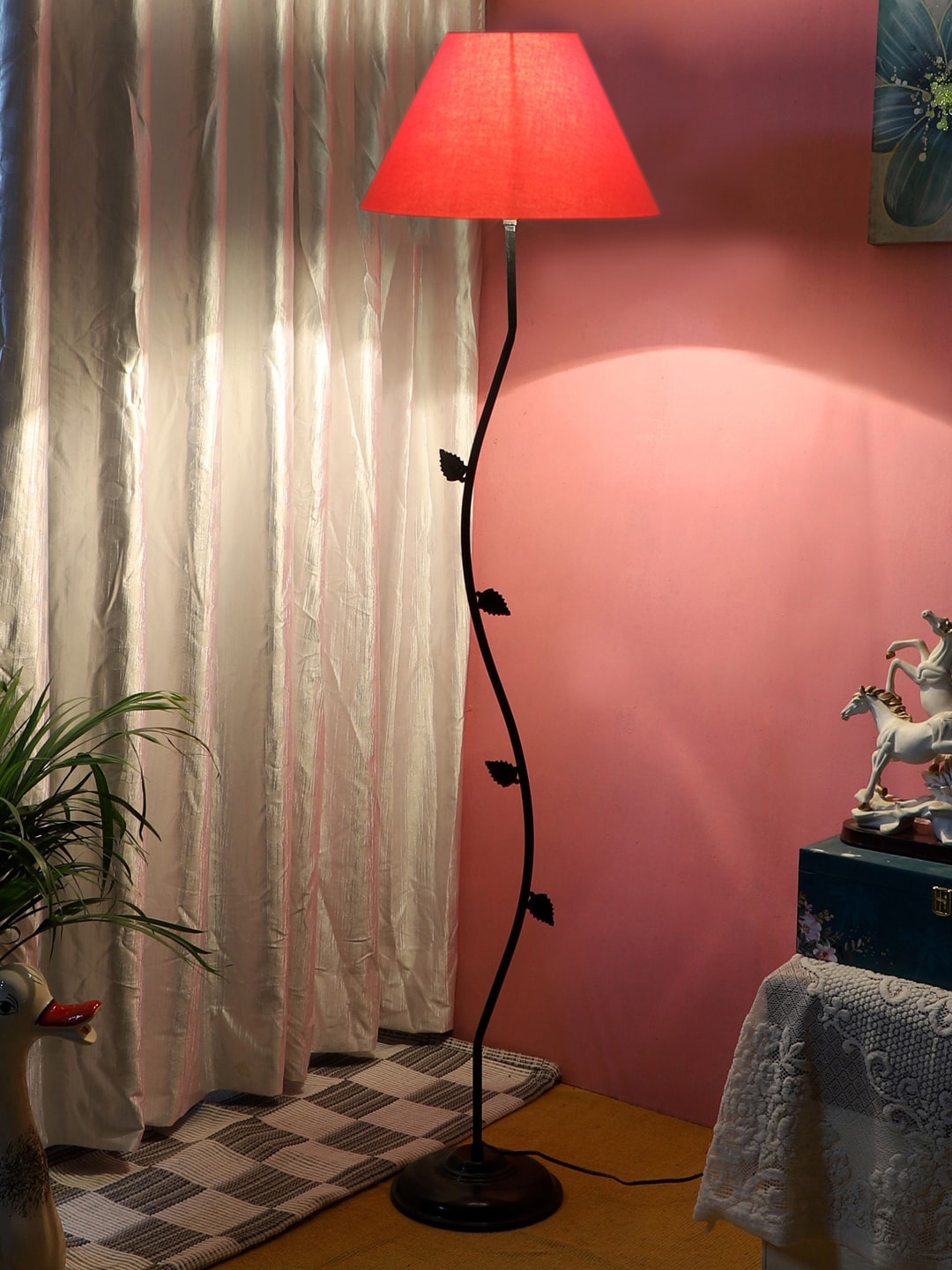 

Devansh Orange-Coloured & Black Textured Floor Lamp