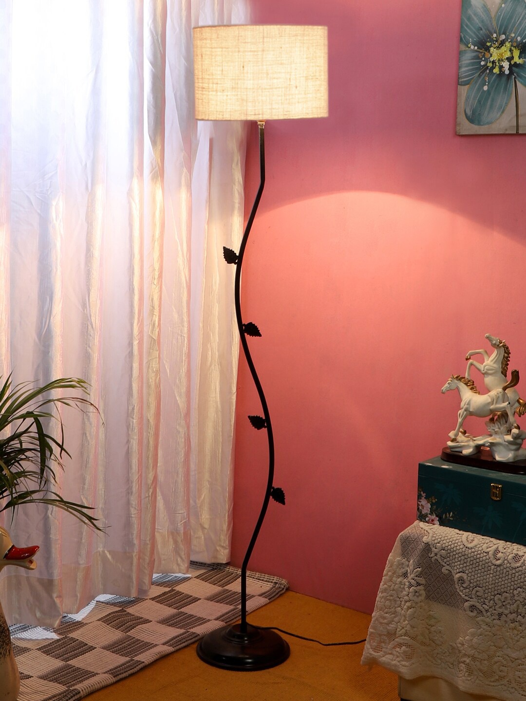 

Devansh White & Black Textured Floor Lamp