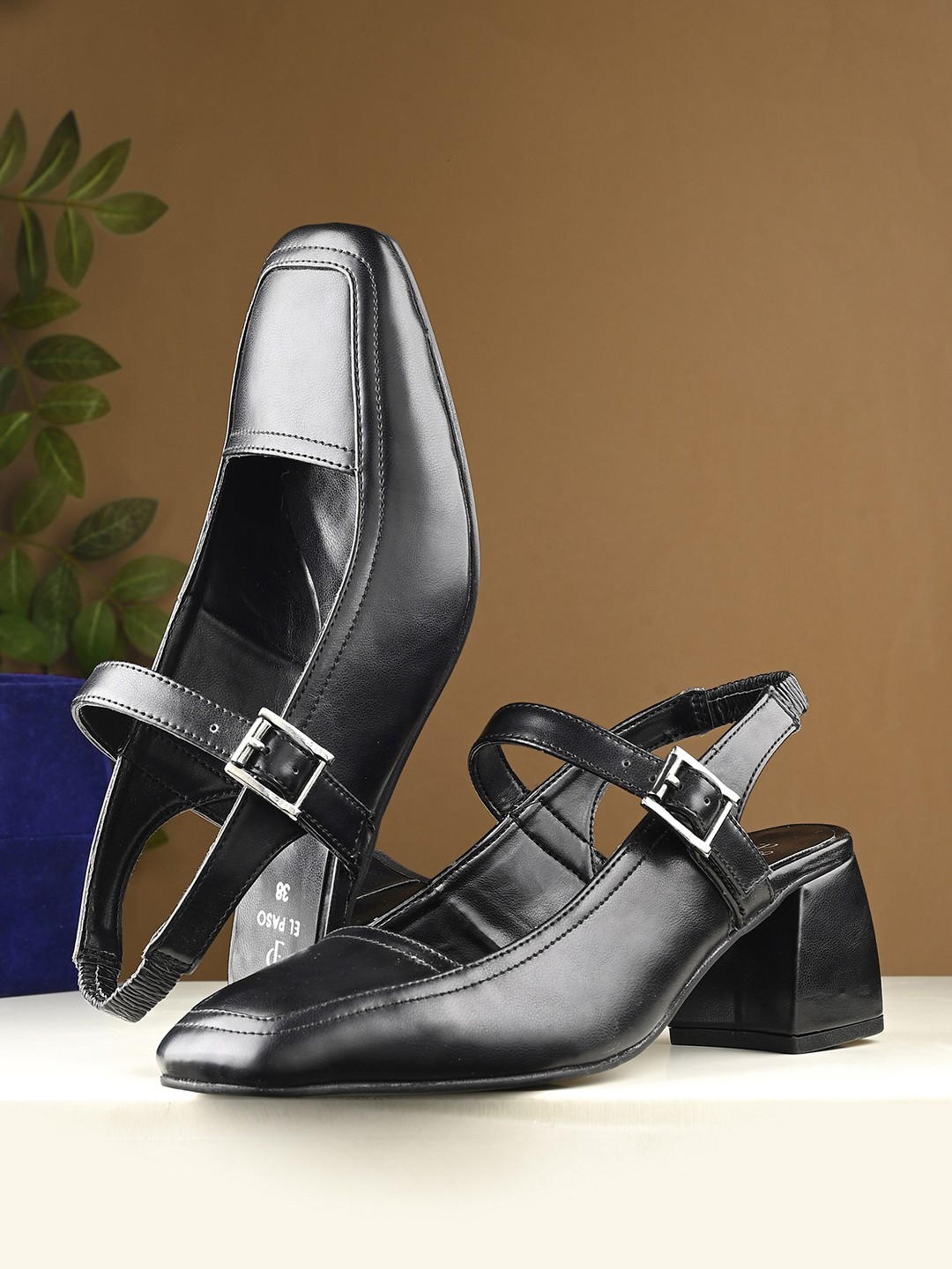 

El Paso Square Toe Block Heel Mules, Black