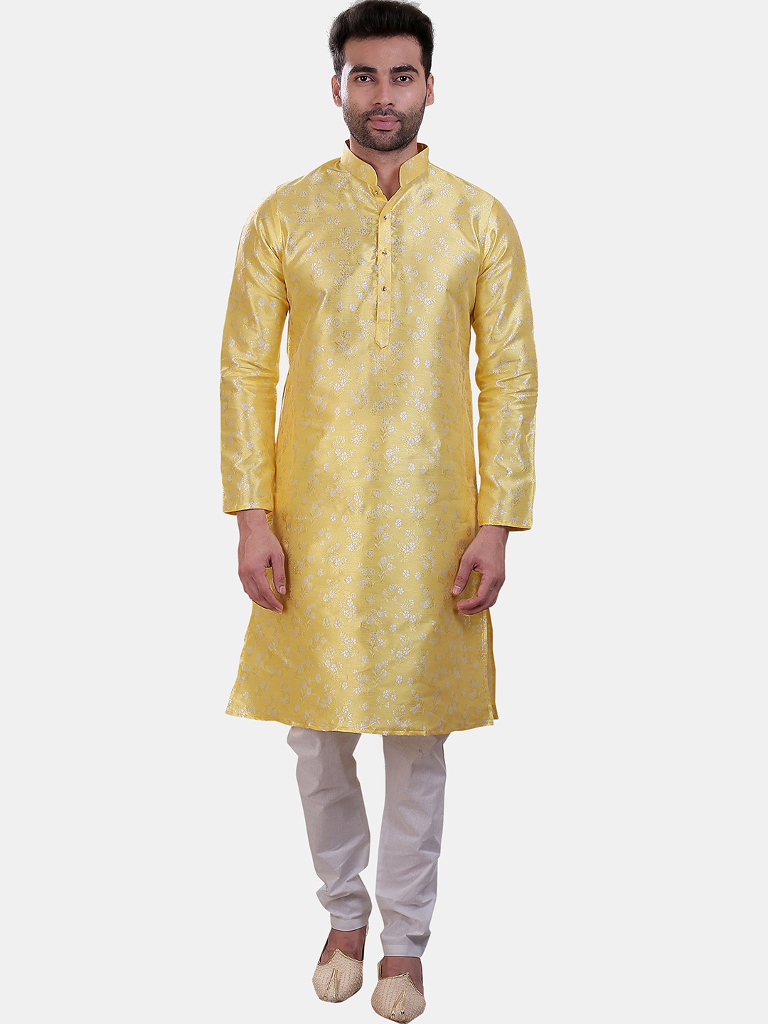 

Avaeta Floral Printed Mandarin Collar Kurta with Pyjamas, Yellow