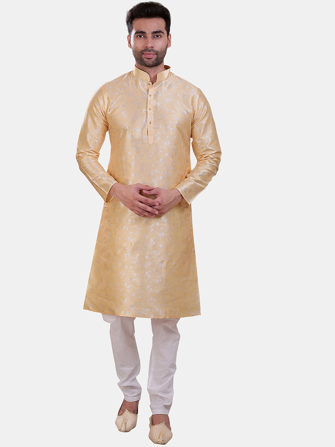 

Avaeta Floral Woven Design Regular Kurta With Pyjamas, Cream
