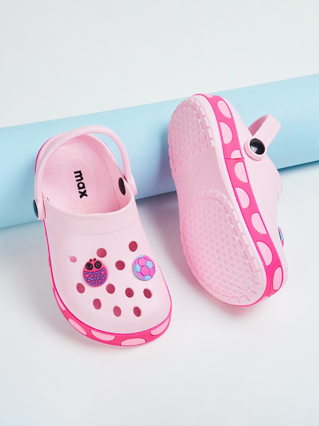 

max Girls Ladybird & Ball Applique Clogs, Pink