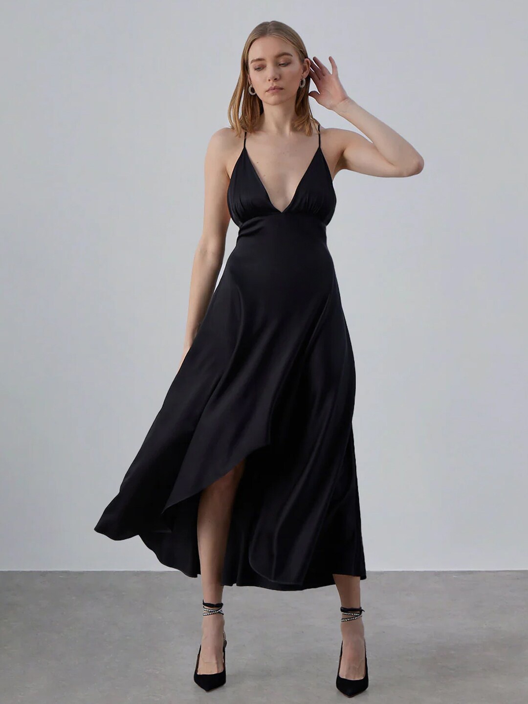

Styched Shoulder Straps High-Low Hem Satin Empire Dress, Black