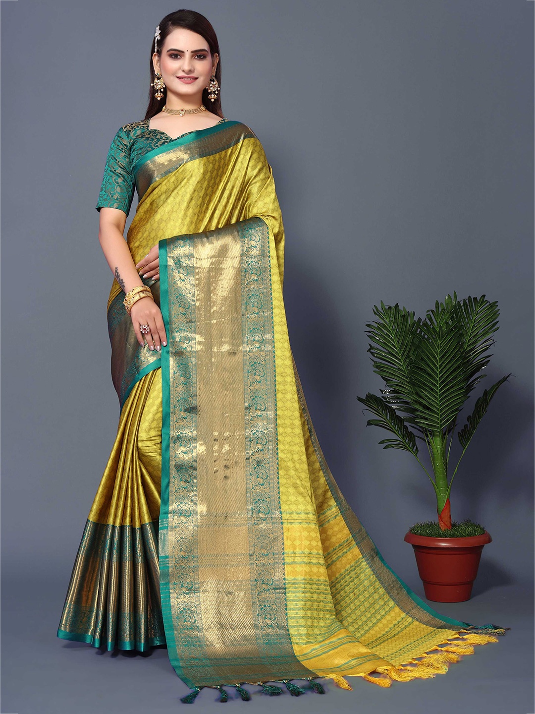 

Mitera Olive Green & Gold-Toned Ethnic Motifs Woven Design Zari Silk Cotton Banarasi Saree
