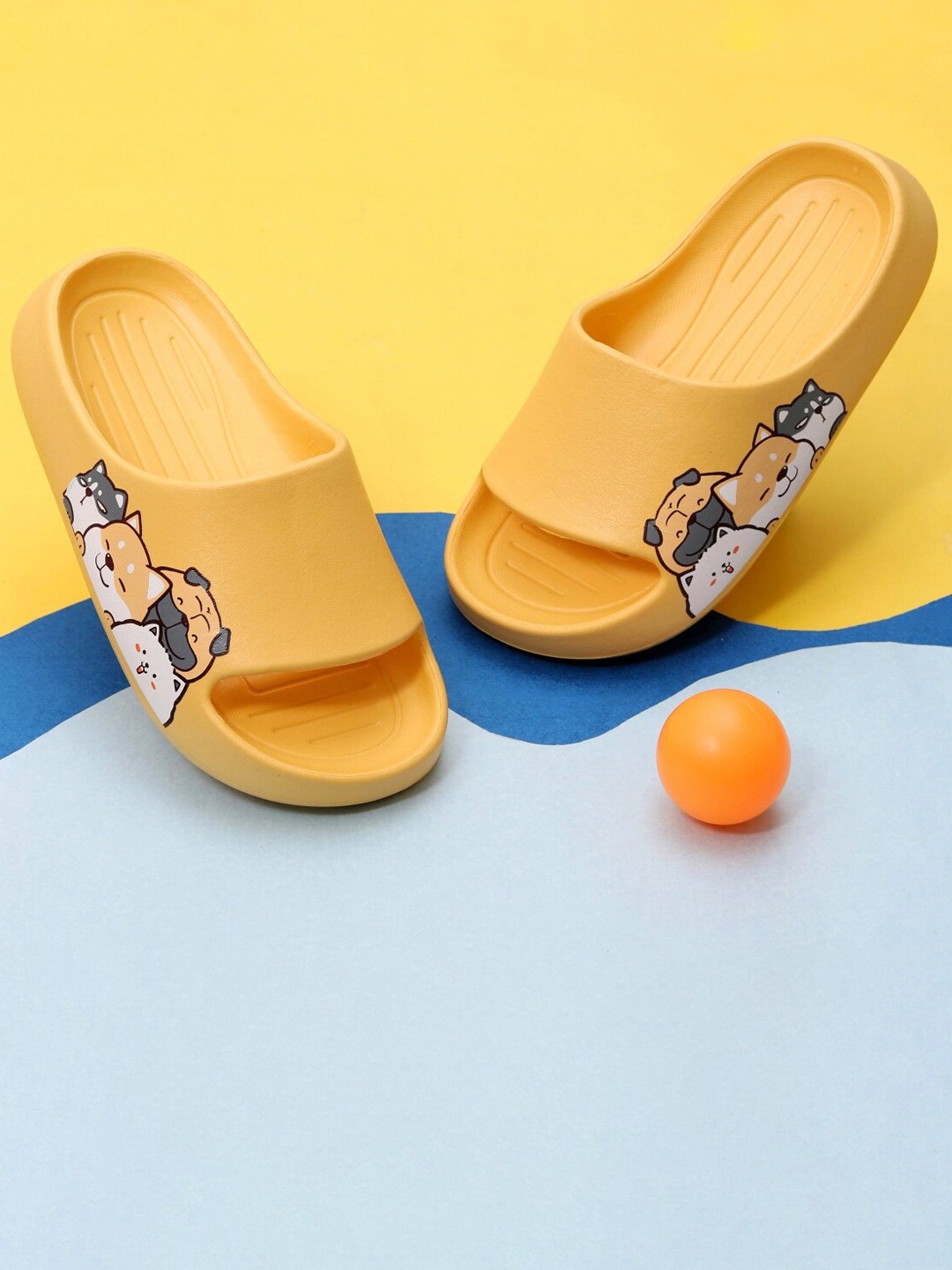 

Yellow Bee Boys Printed Rubber Sliders