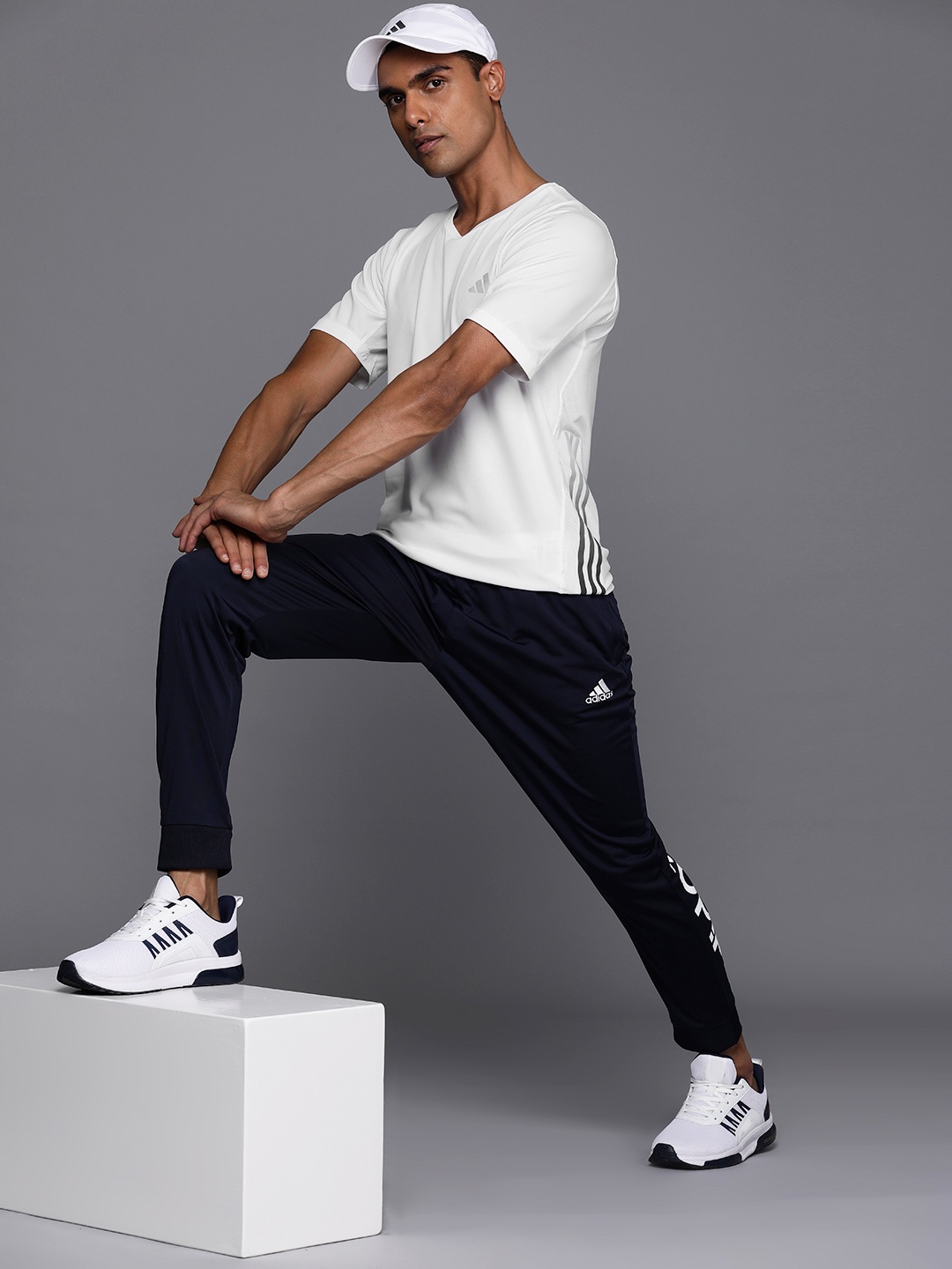 

ADIDAS Run Icons 3-Striped Slim Fit T-shirt, White