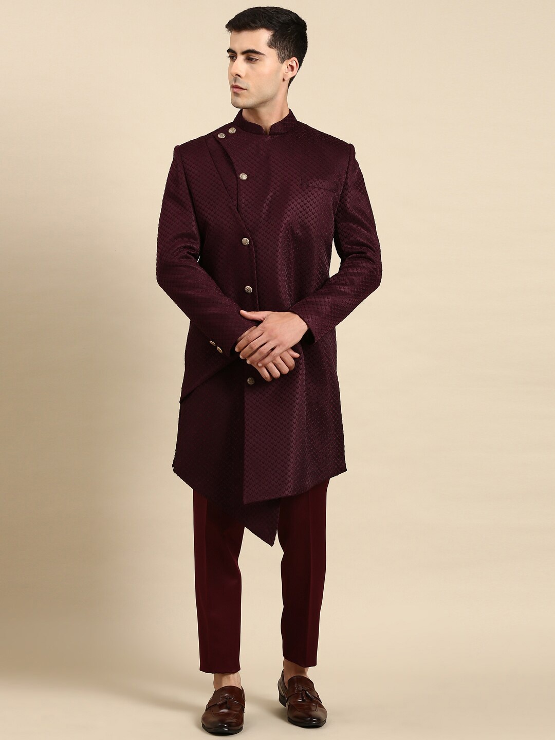 

TheEthnic.Co Self-Design Sherwani Set, Maroon