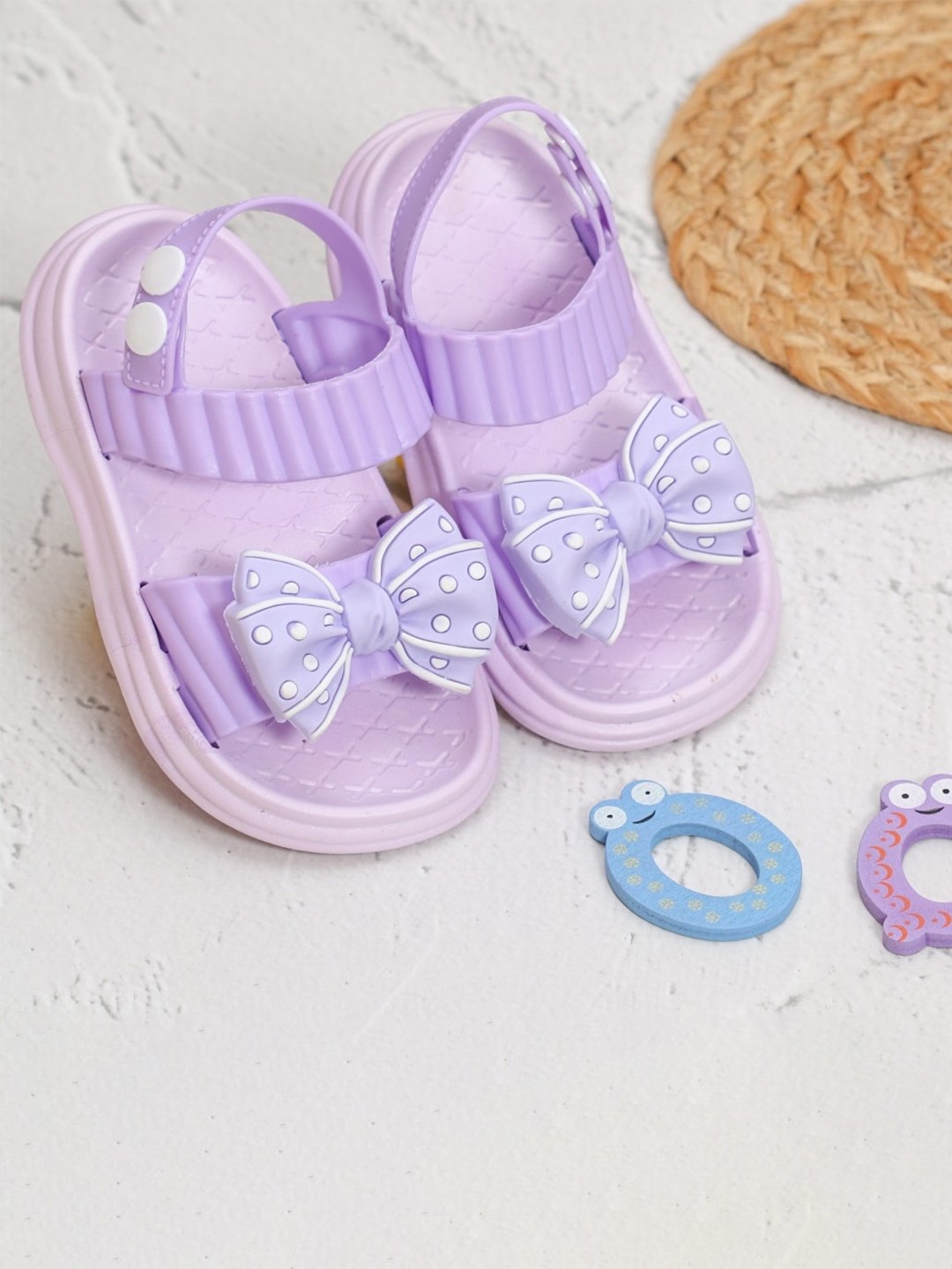 

Yellow Bee Girls Bow Embellished Open Toe Flats, Lavender