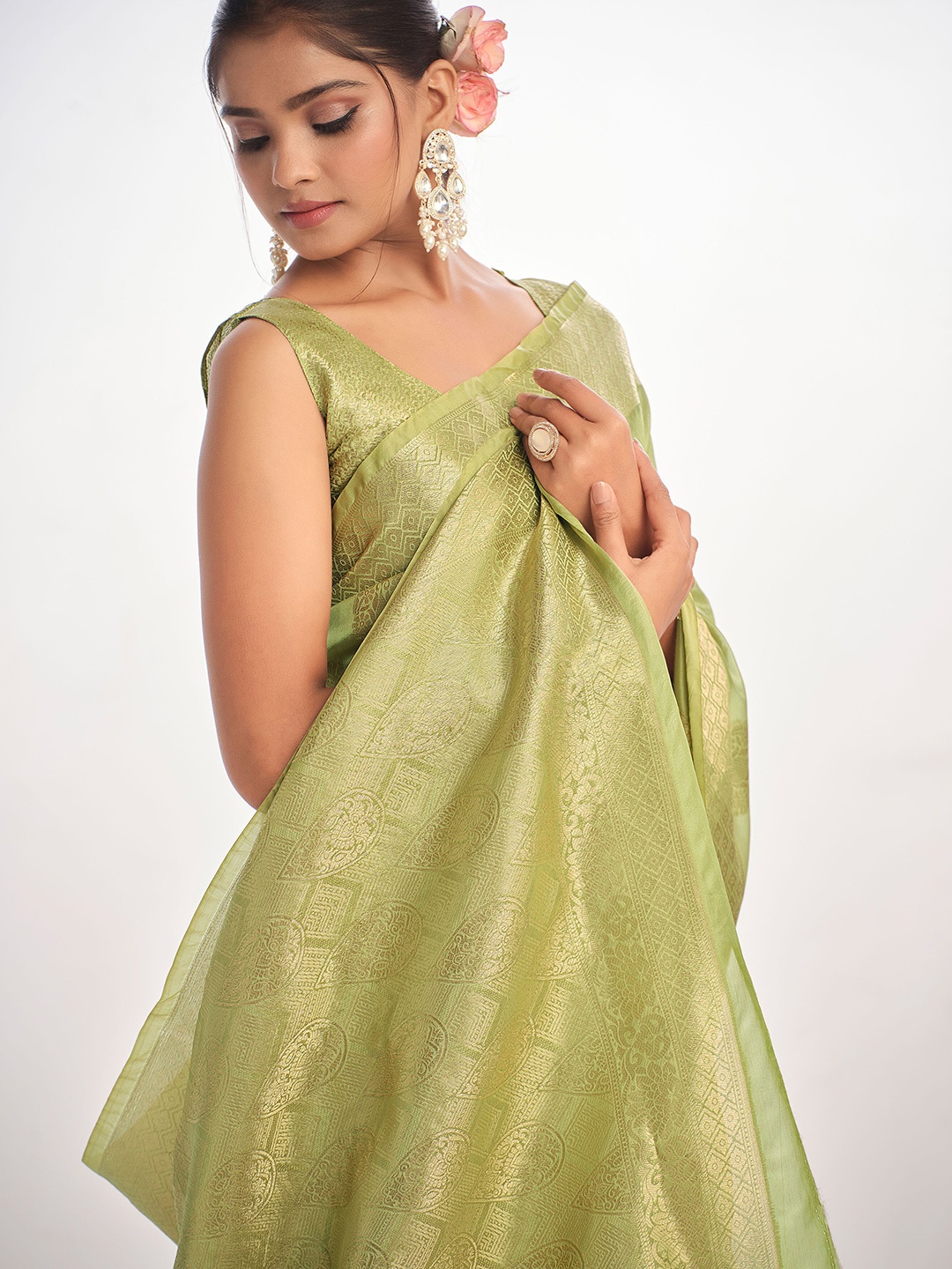 

Sangria Ethnic Motifs Woven Design Saree, Green