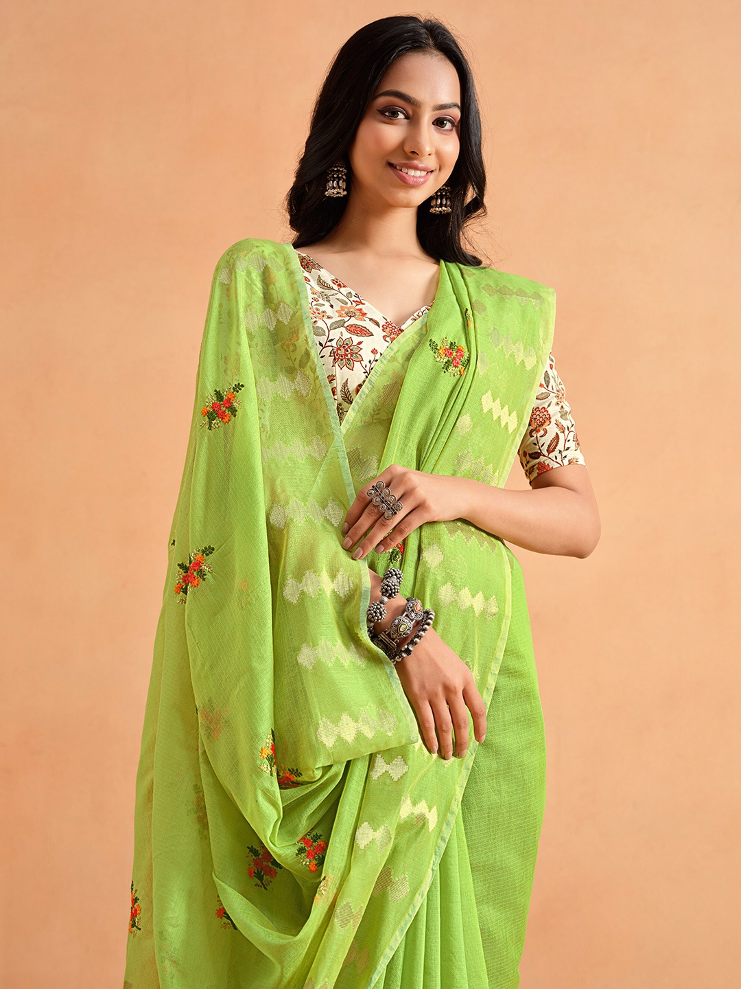 

Sangria Floral Embroidered Silk Cotton Saree, Green