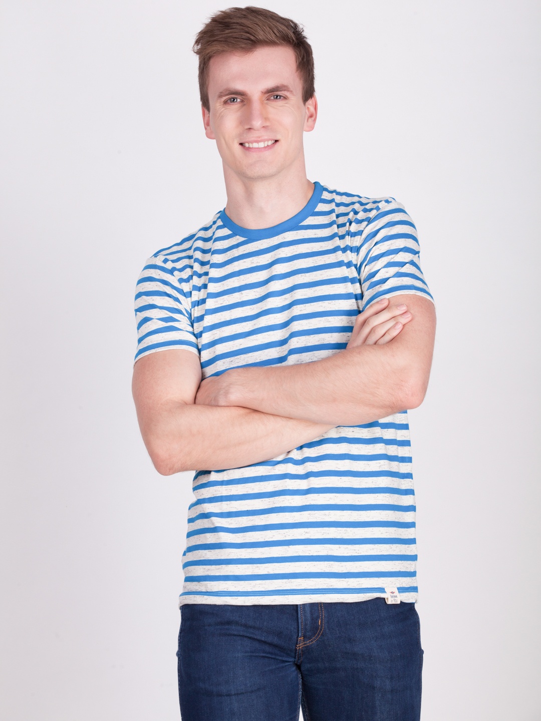 

Force NXT Men Blue & Off-White Striped Round Neck T-shirt
