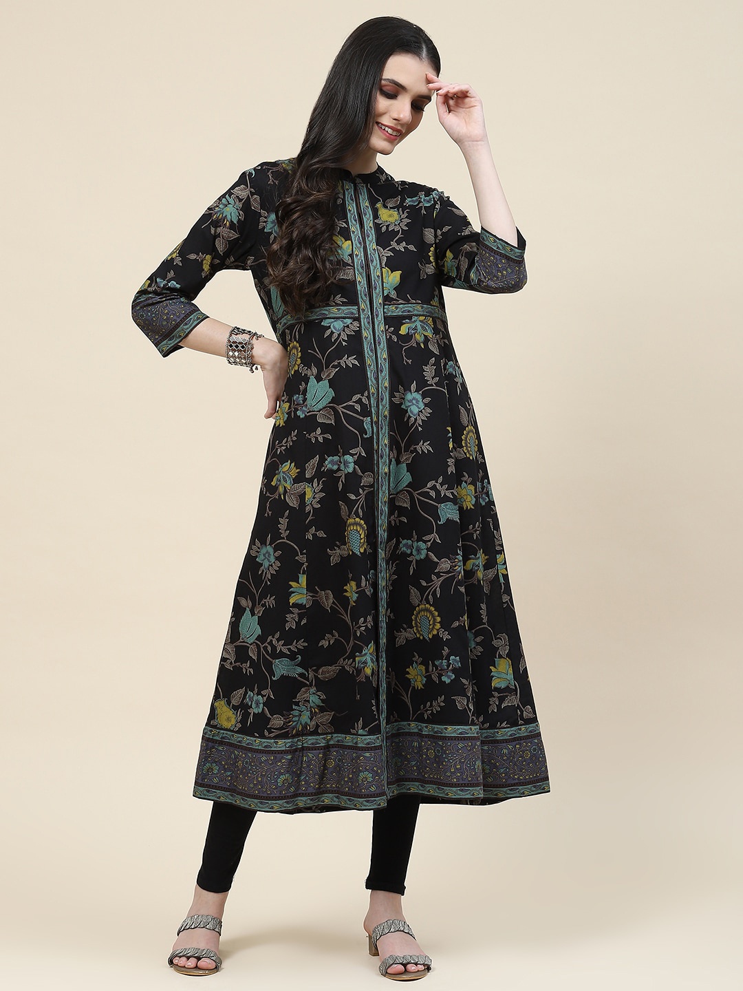 

Meena Bazaar Floral Printed Mandarin Collar Cotton A-Line Kurta, Black