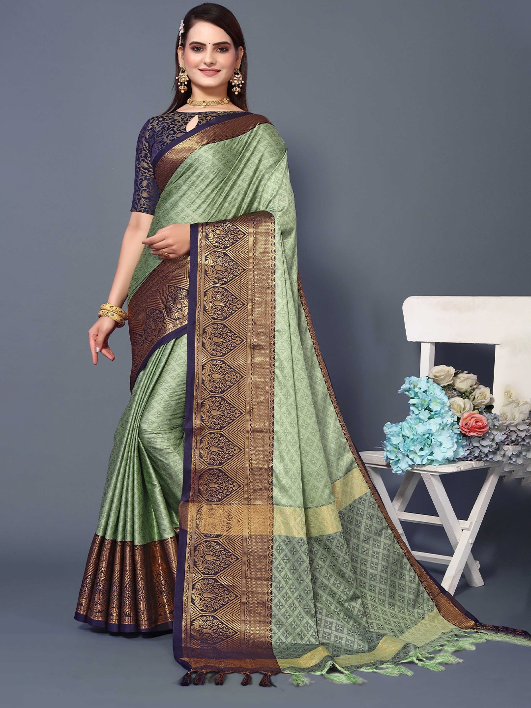 

Mitera Ethnic Motif Zari Silk Cotton Banarasi Saree With Blouse Piece, Green