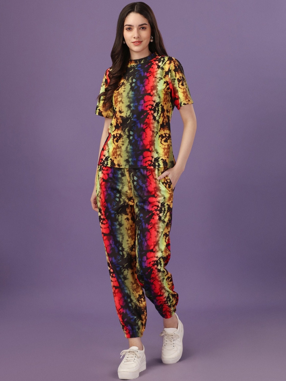 

UDBHAV TEXTILE Tie and Dyed T-Shirt With Joggers, Yellow