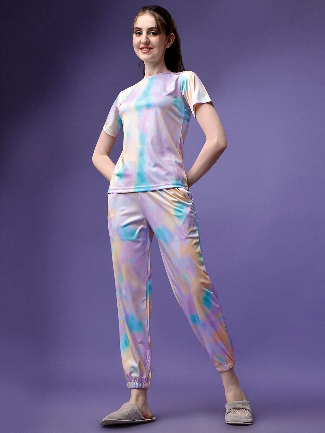 

UDBHAV TEXTILE Abstract Printed T-Shirt With Joggers, Lavender