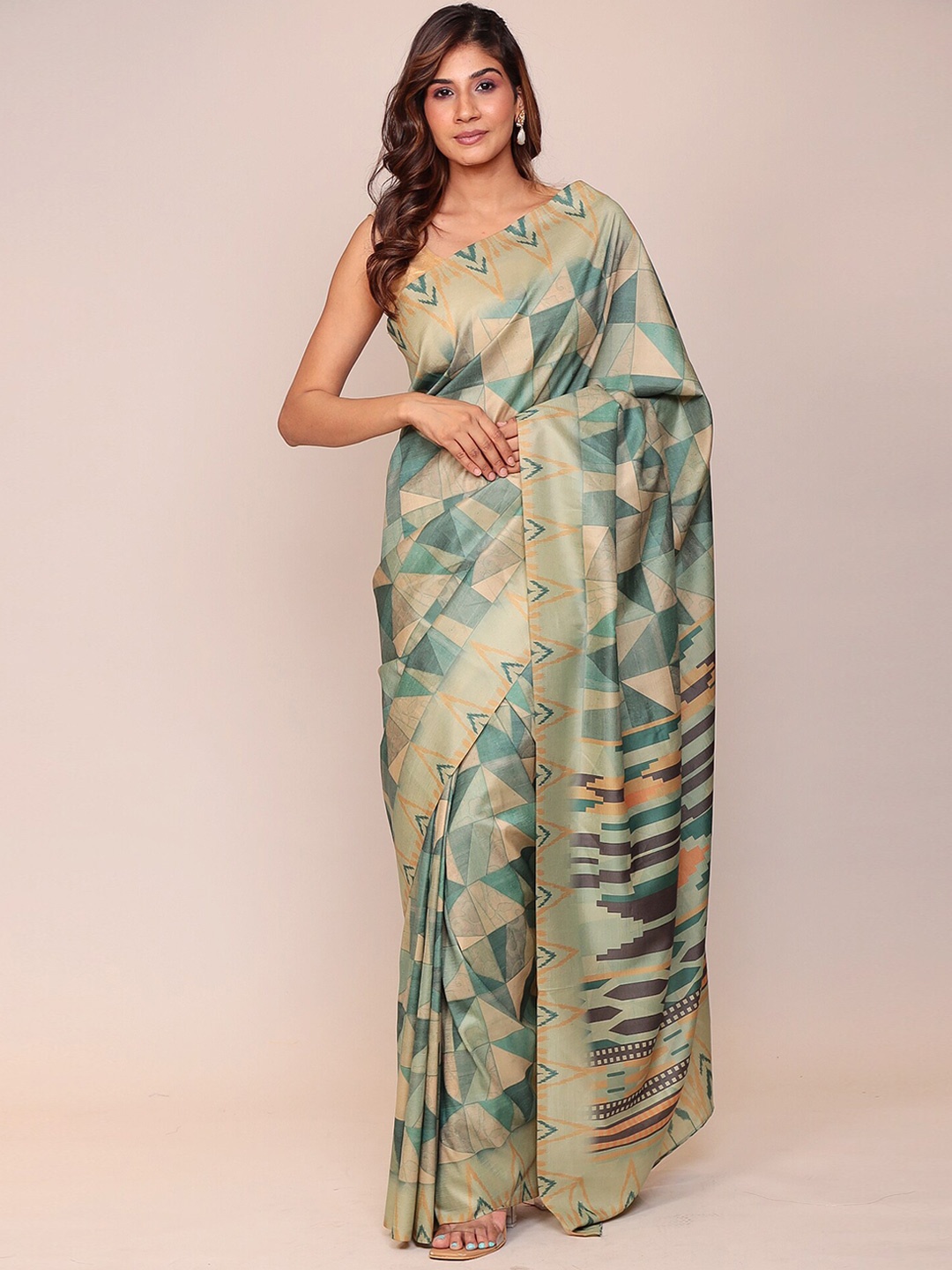 

ZARI Geometric Printed Saree, Green